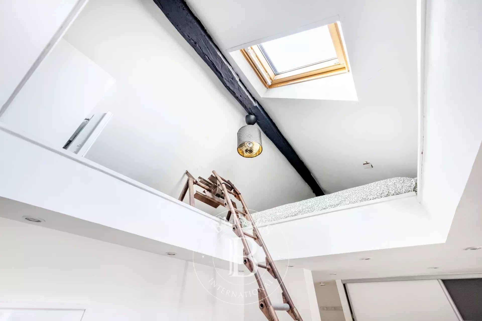 Daire Paris 4ème - picture 8