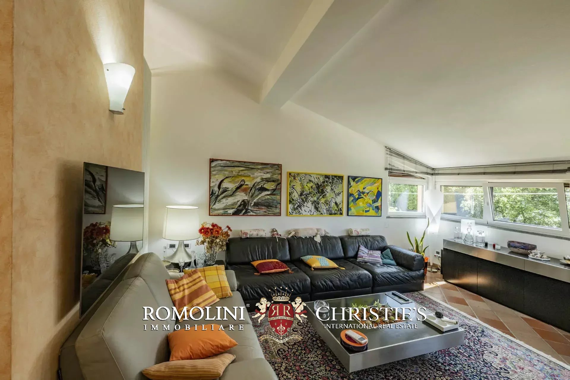 3 Bedroom Villa/Townhouse's Image 52