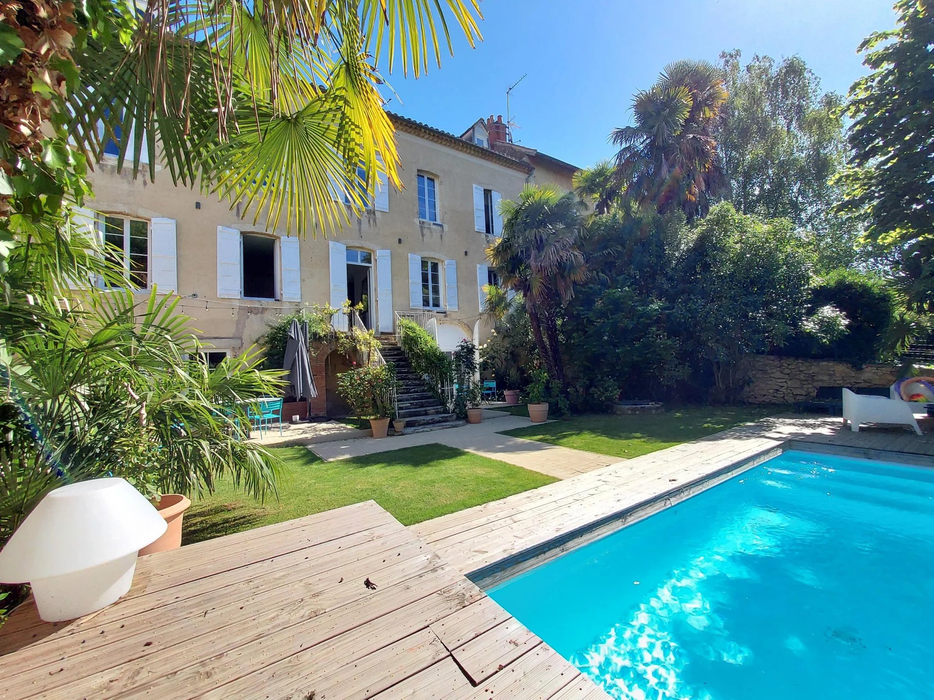 Agence immobilière de 