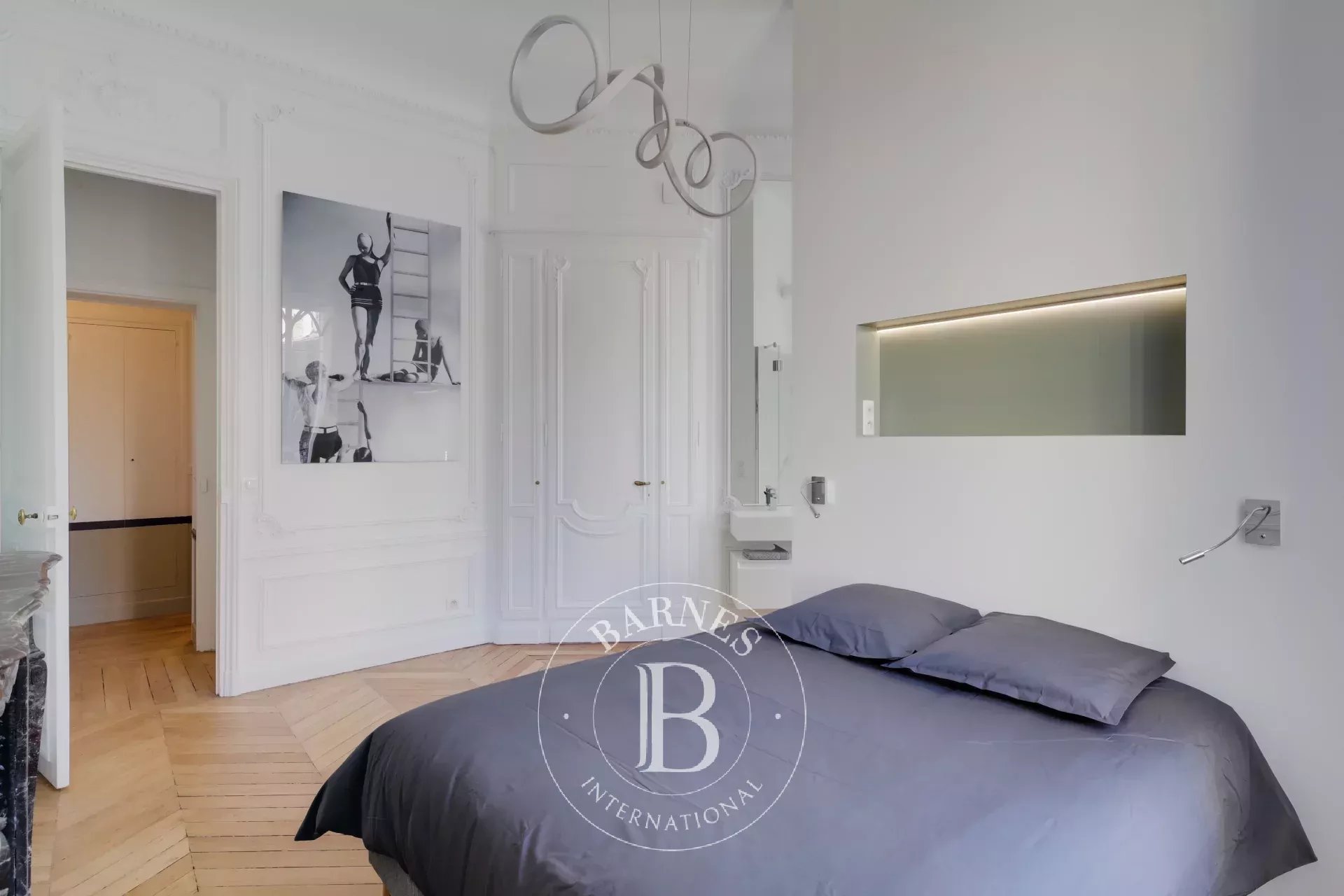 Daire Paris 8ème - picture 7