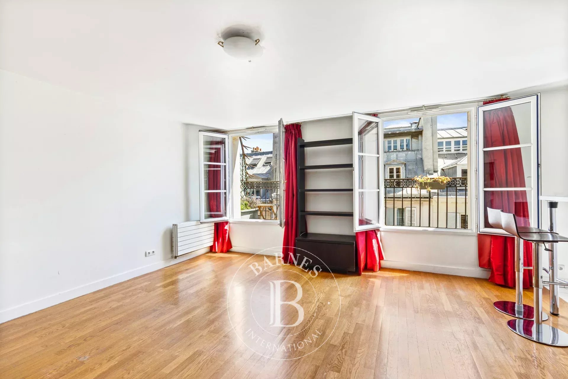 Apartment Paris 75008  -  ref 87036372 (picture 2)