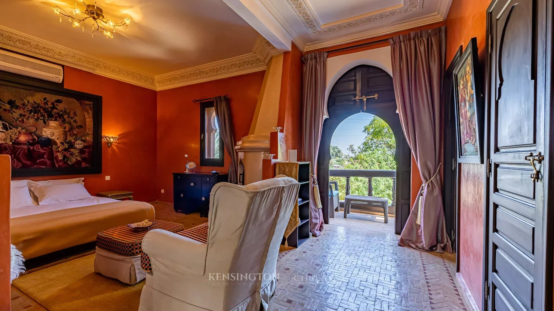 9 Bedroom Villa/Townhouse's Image 64