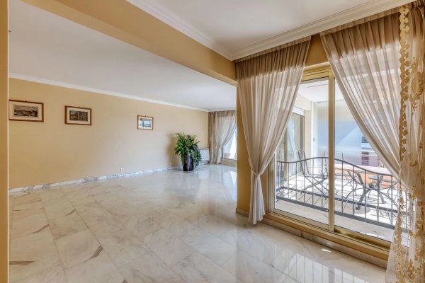 Cannes Pointe Croisette | Penthouse with Terrace — photo 6