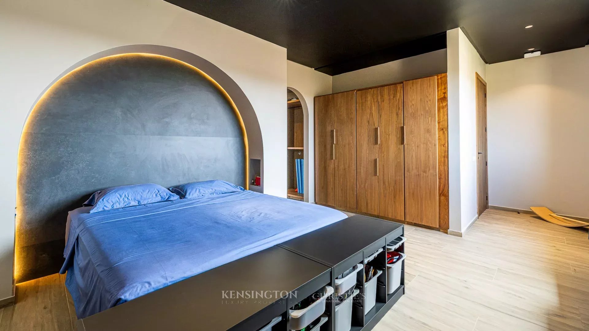 5 Bedroom Villa/Townhouse's Image 42
