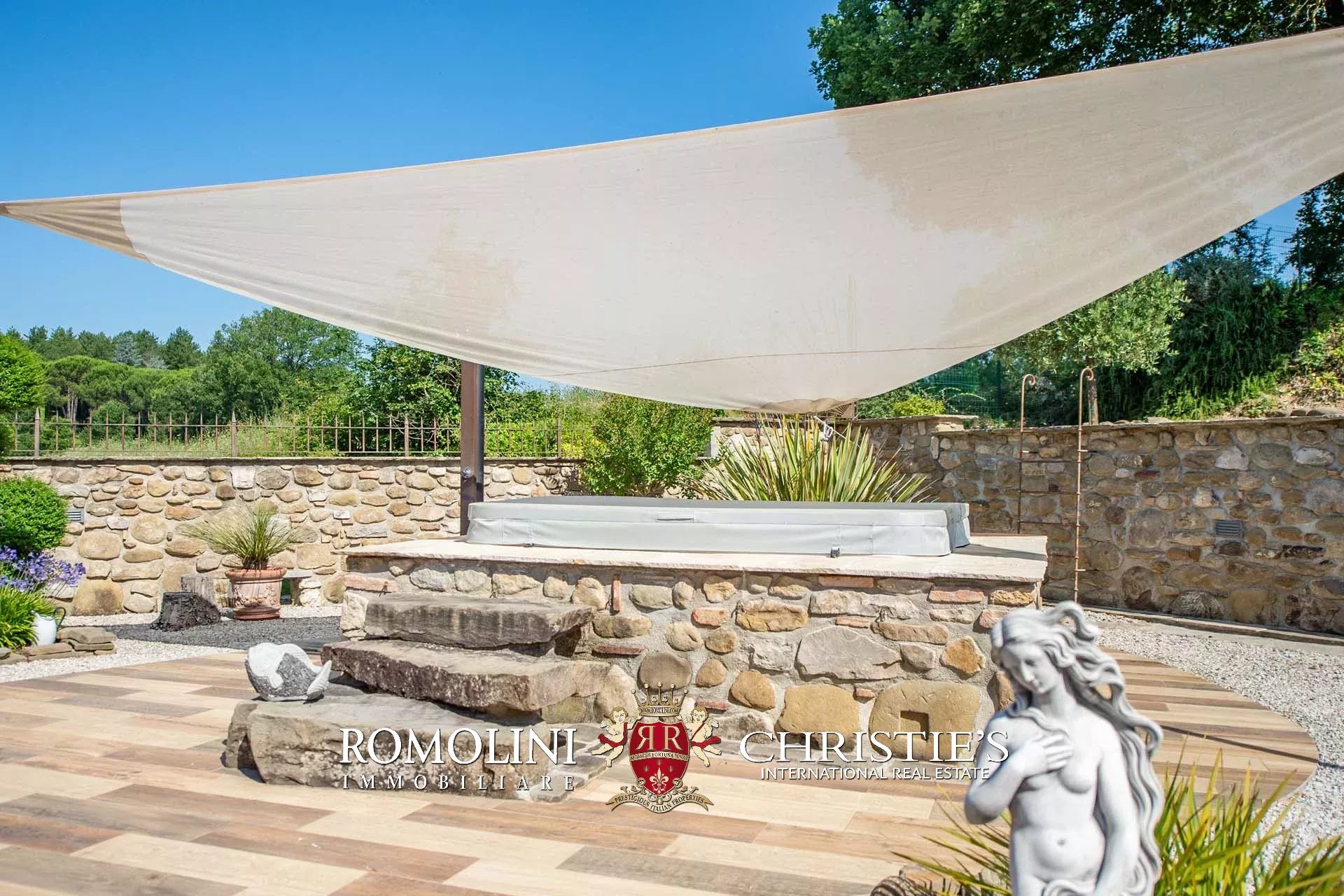 4 Bedroom Villa/Townhouse's Image 22