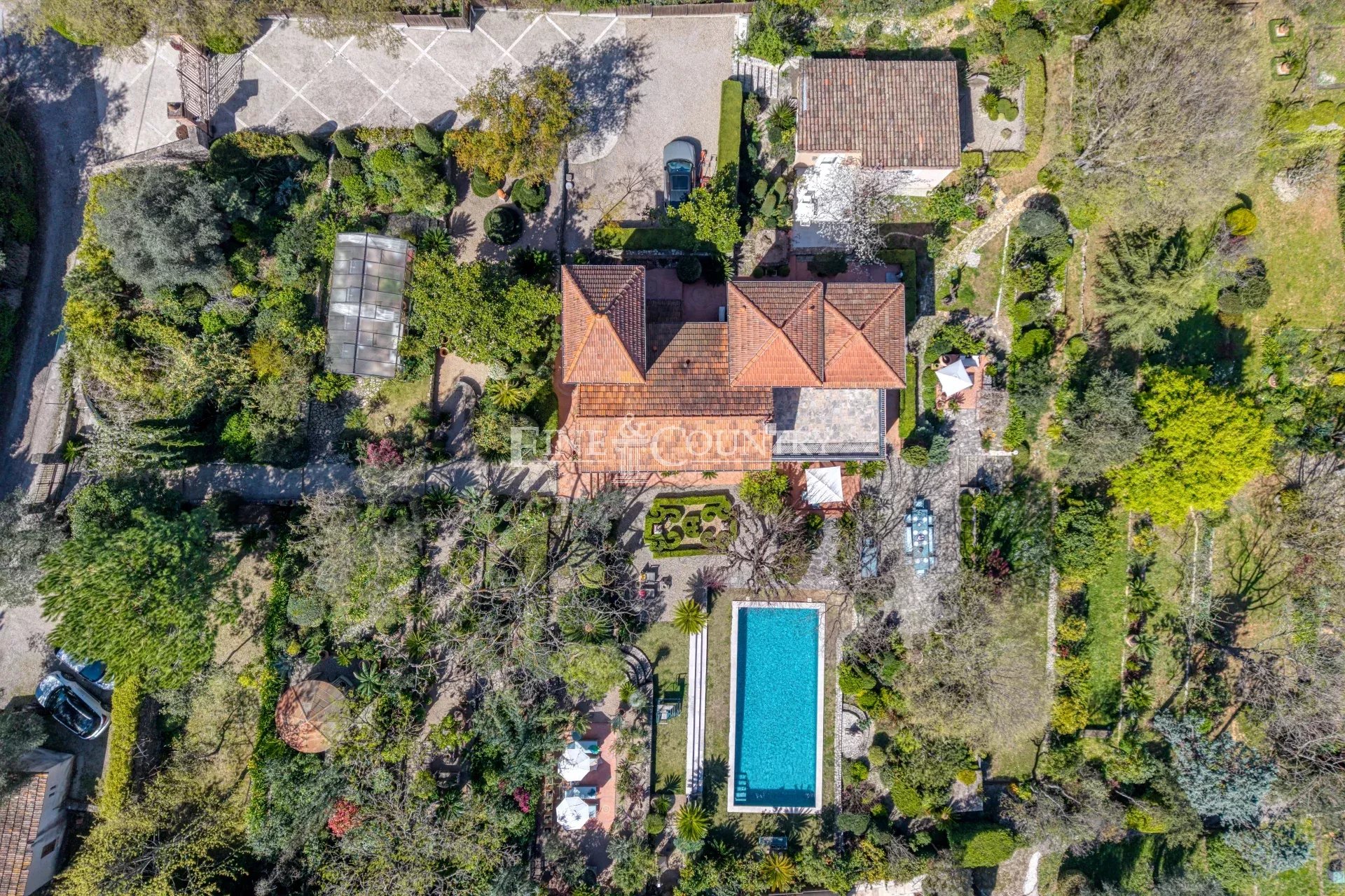 Photo of Villa for sale in Grasse