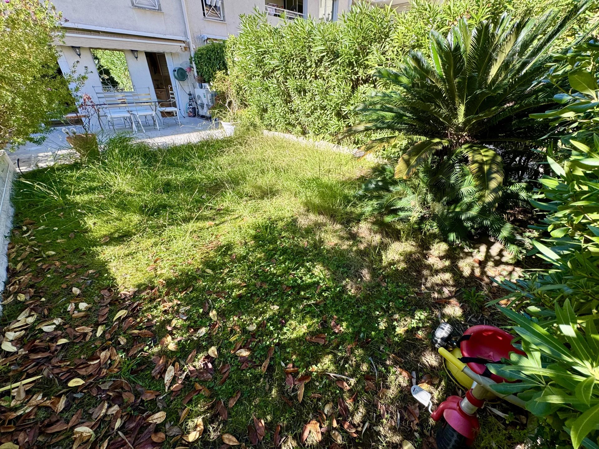 Cannes vente 3 pièces en rez de jardin