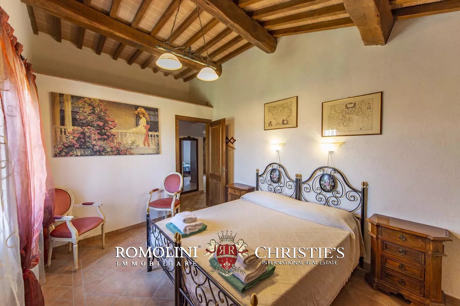 10 Bedroom Villa/Townhouse's Image 57