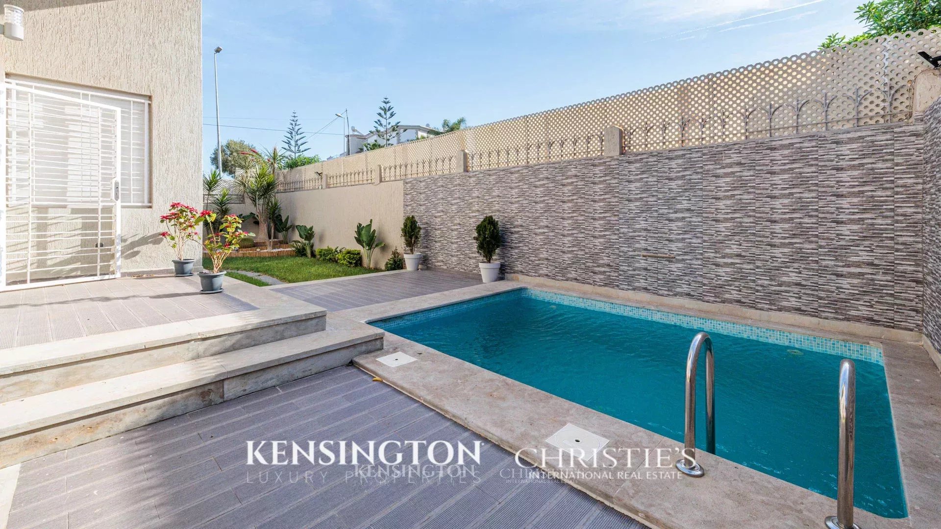 4 Bedroom Villa/Townhouse's Image 15