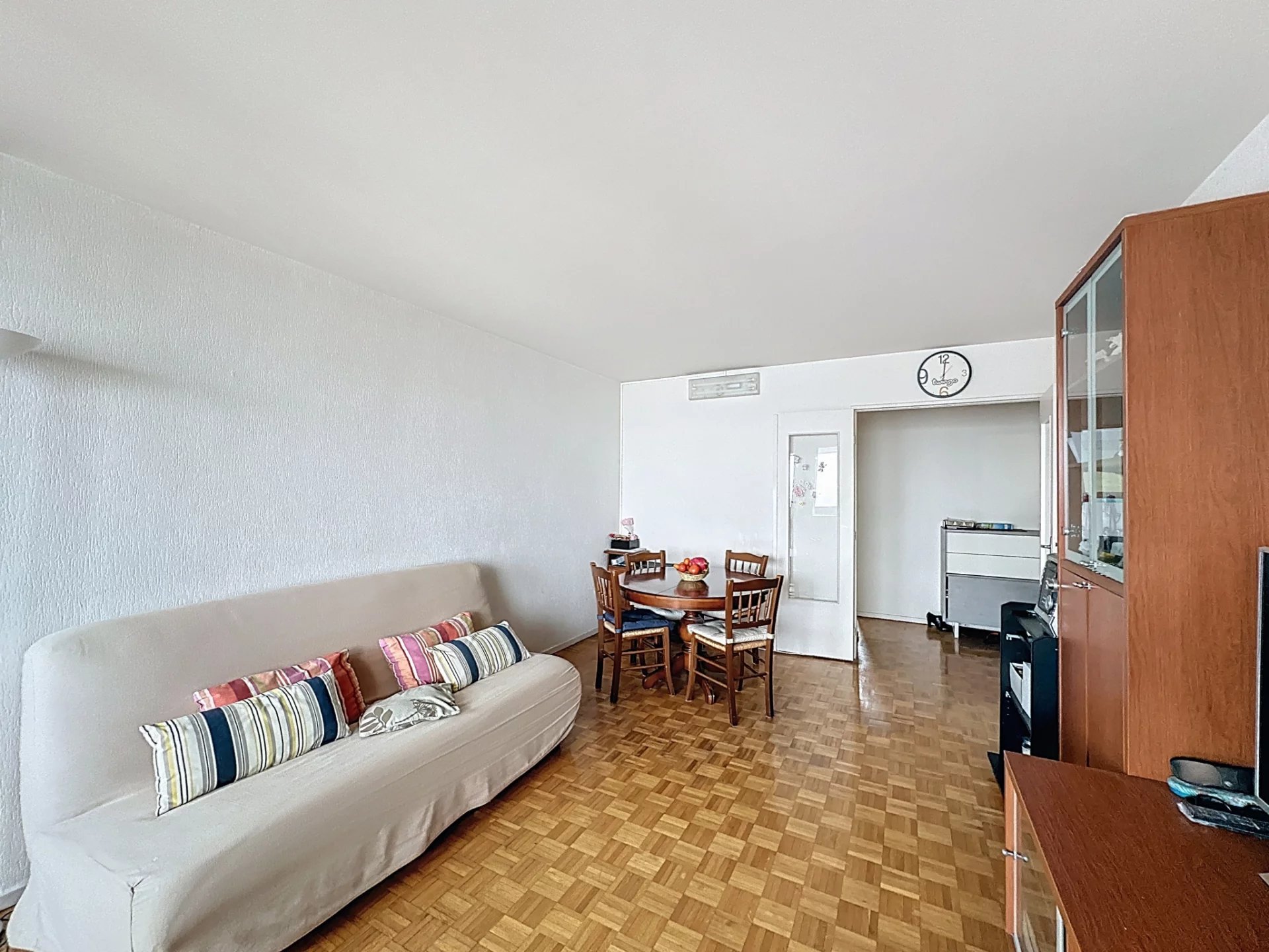 5 PIECES - DERNIER ETAGE