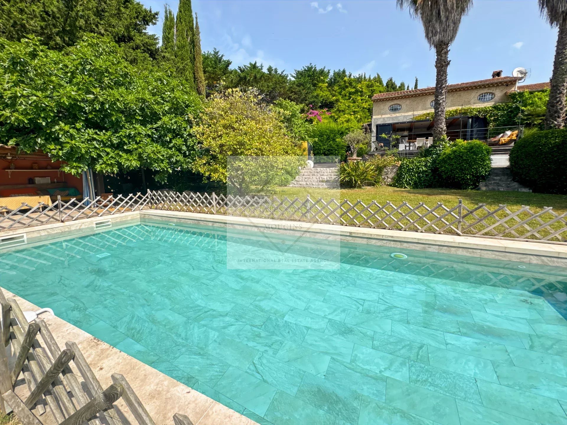À louer – Élégante demeure au cœur de Mougins — фото 25