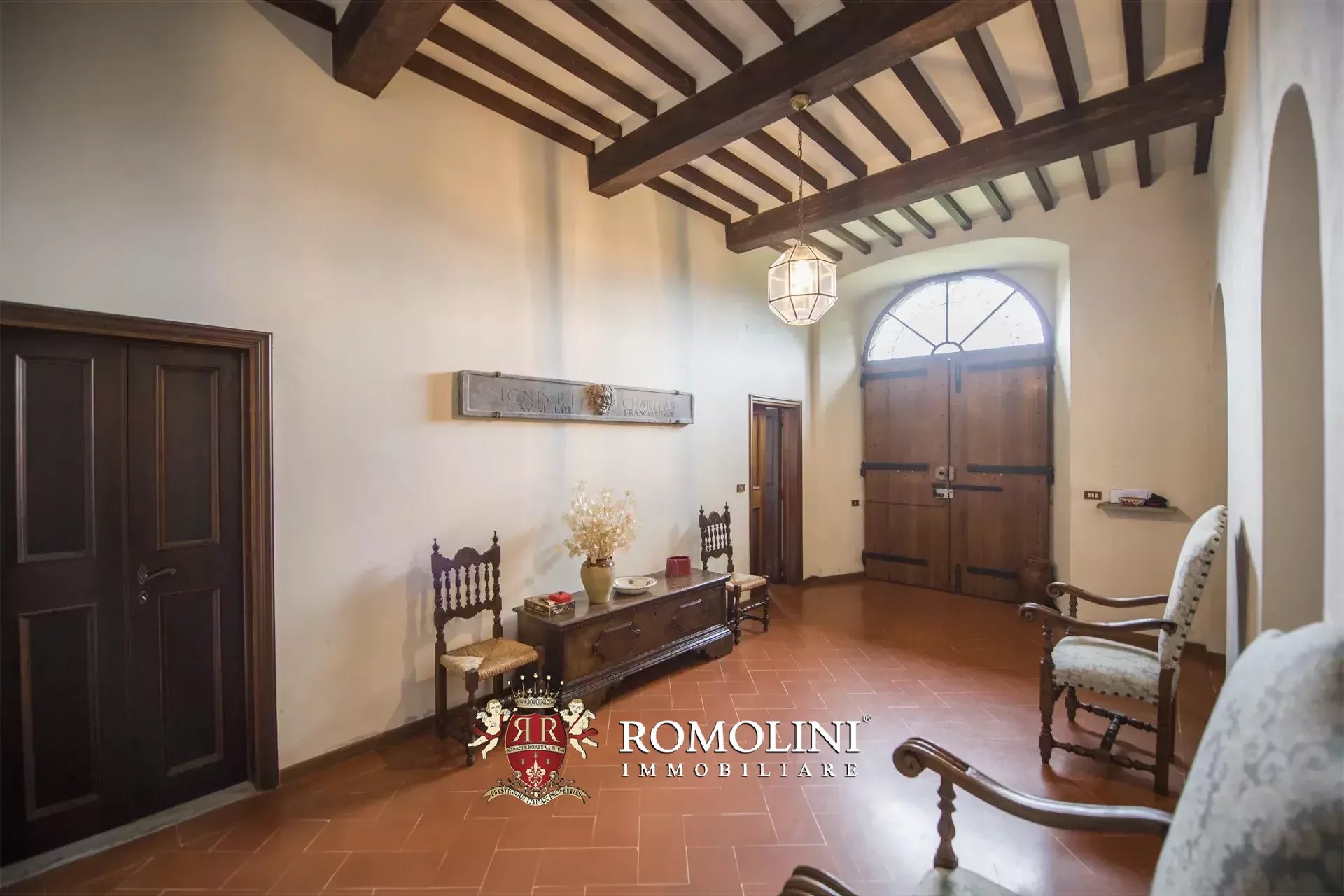 6 Bedroom Villa/Townhouse's Image 24