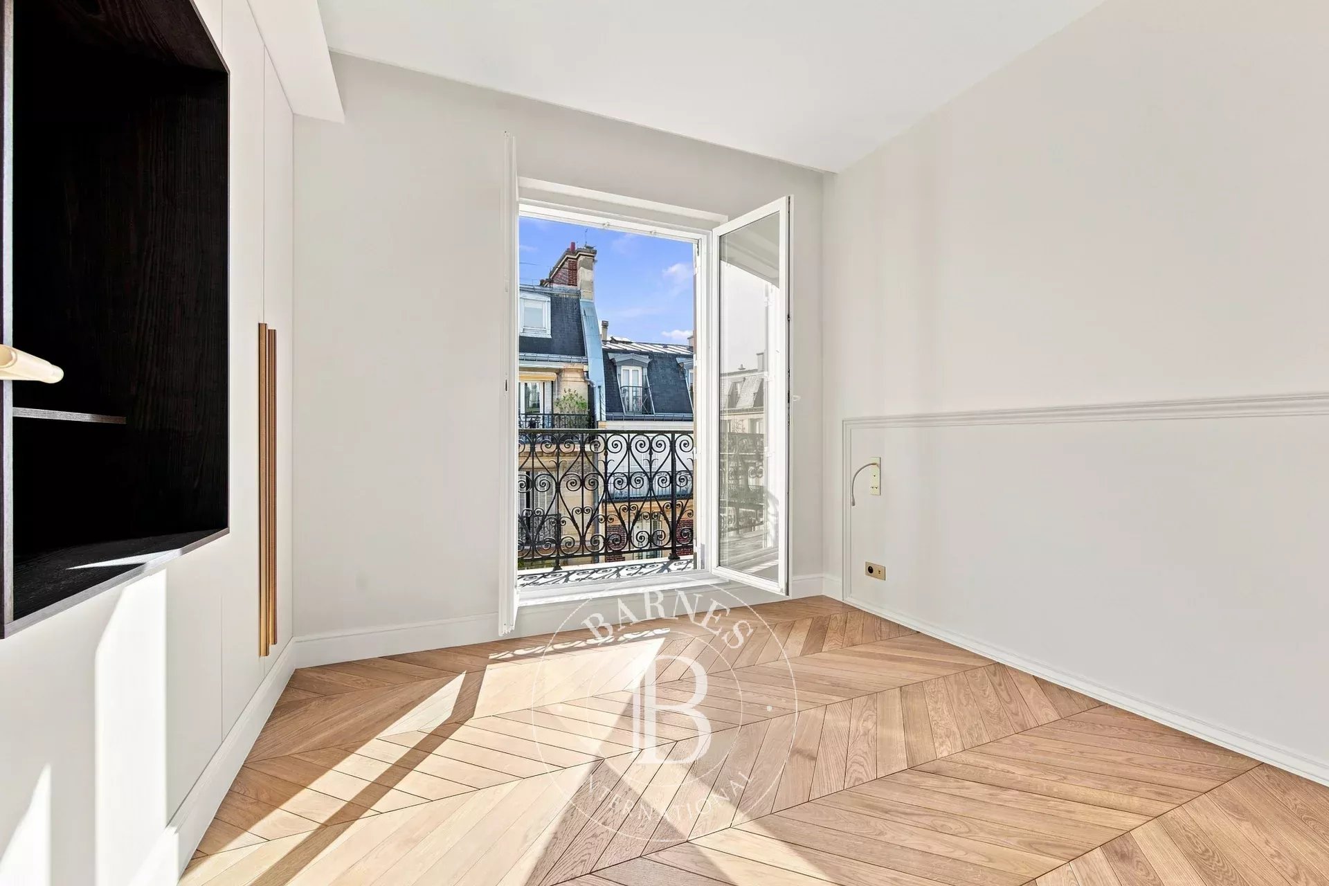 Paris  - Apartment 3 Bedrooms - picture 11