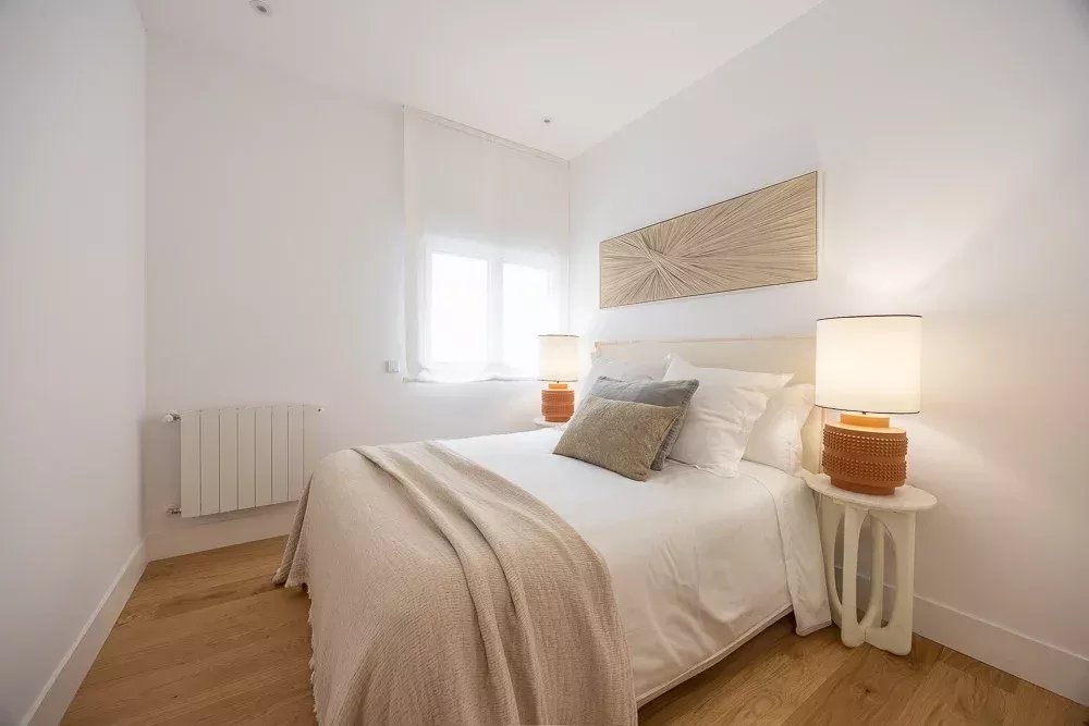 Fully Renovated Apartment in the Heart of Salamanca - picture 34
