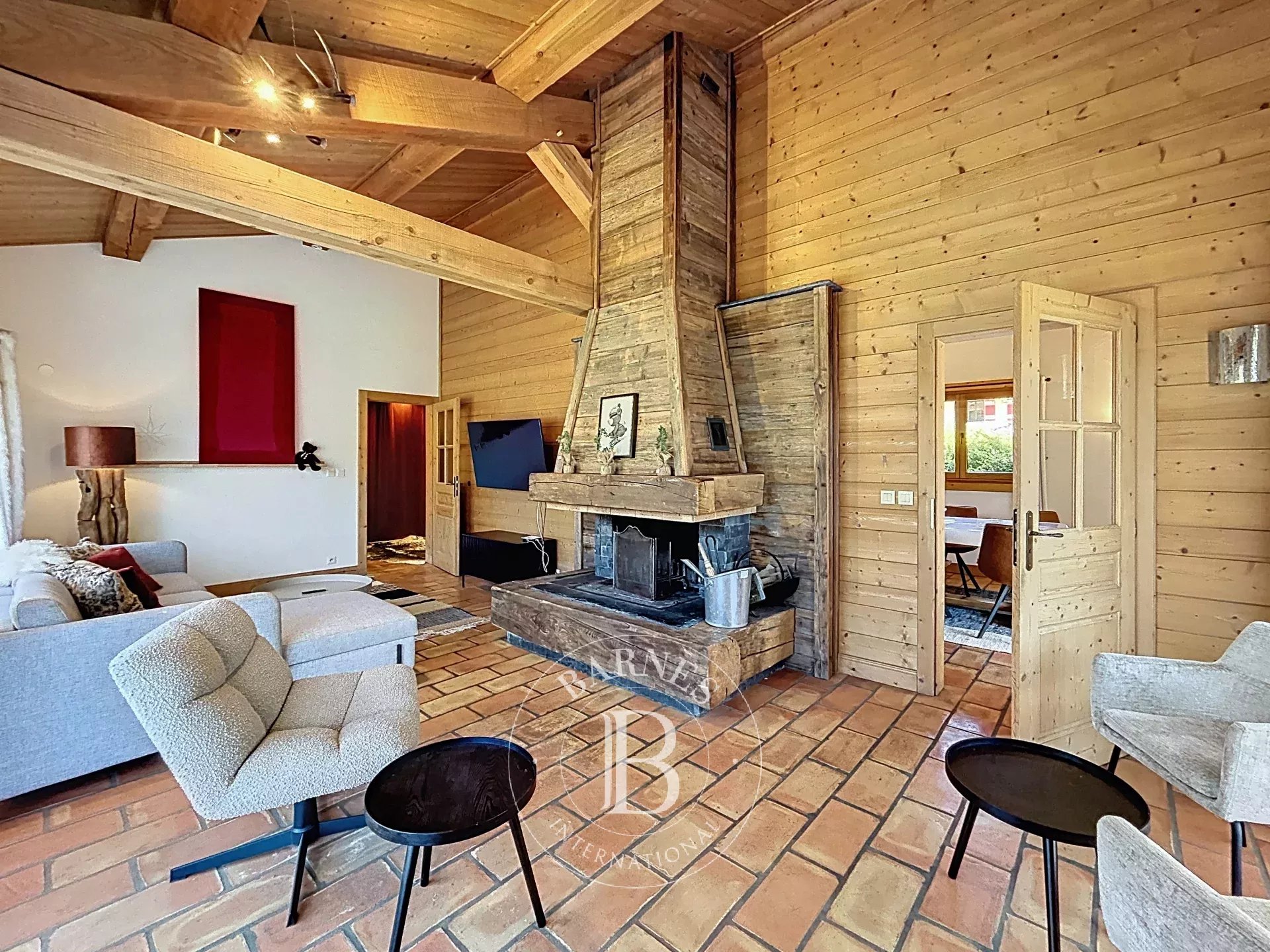 Photo of Les Gets – Ski-in/Ski-out property with 3 units