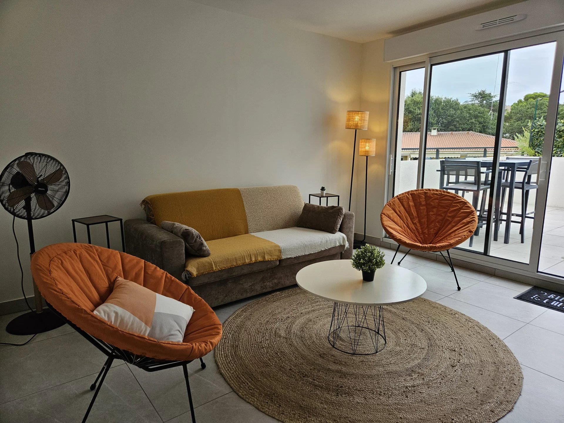 TRES BEAU 2 PIECES TERRASSE DERNIER ETAGE