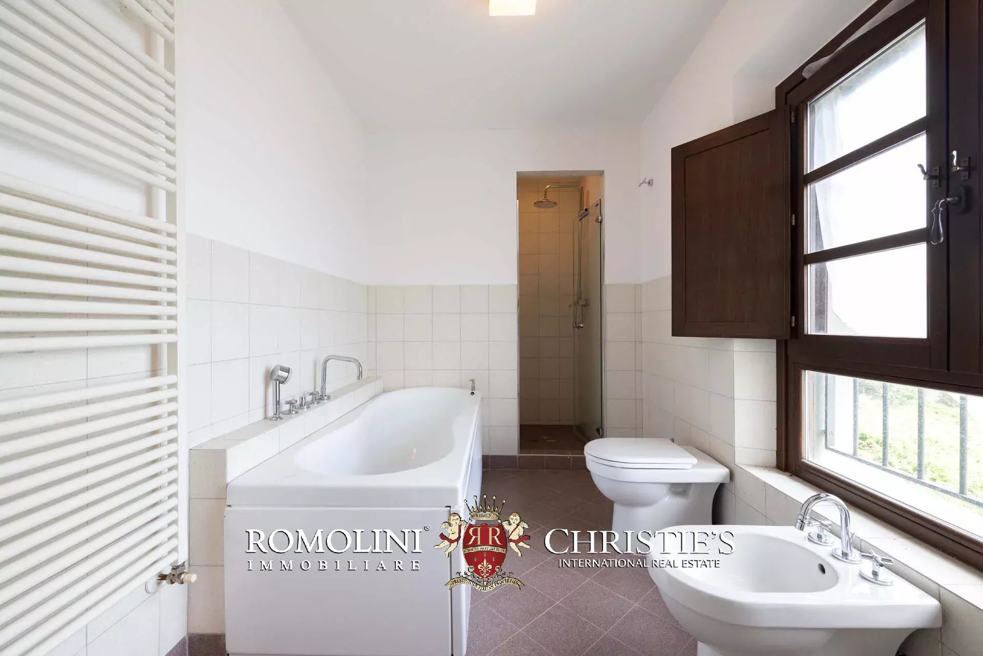 37 Bedroom Villa/Townhouse's Image 106