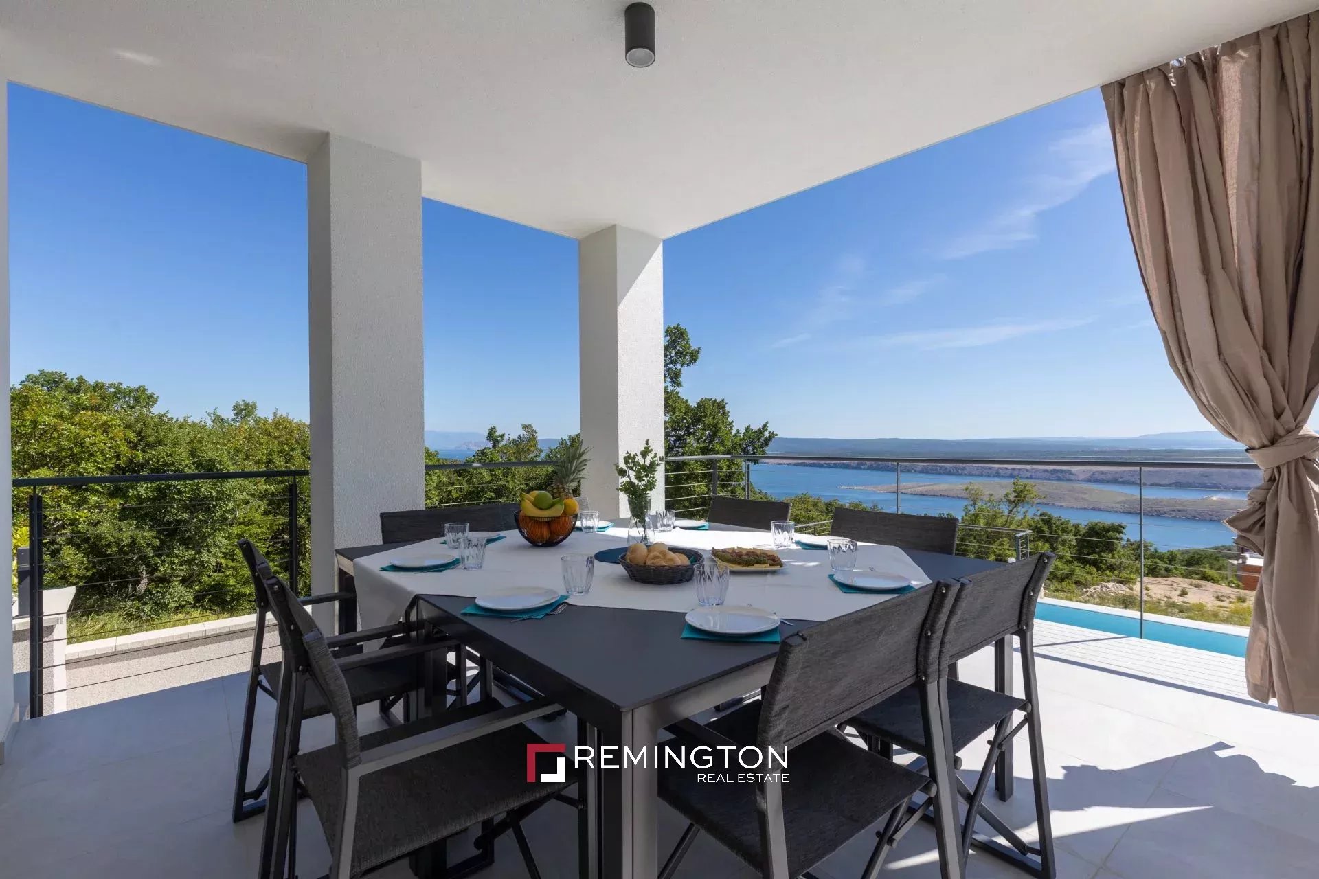 3 Bedroom Villa/Townhouse's Image 11
