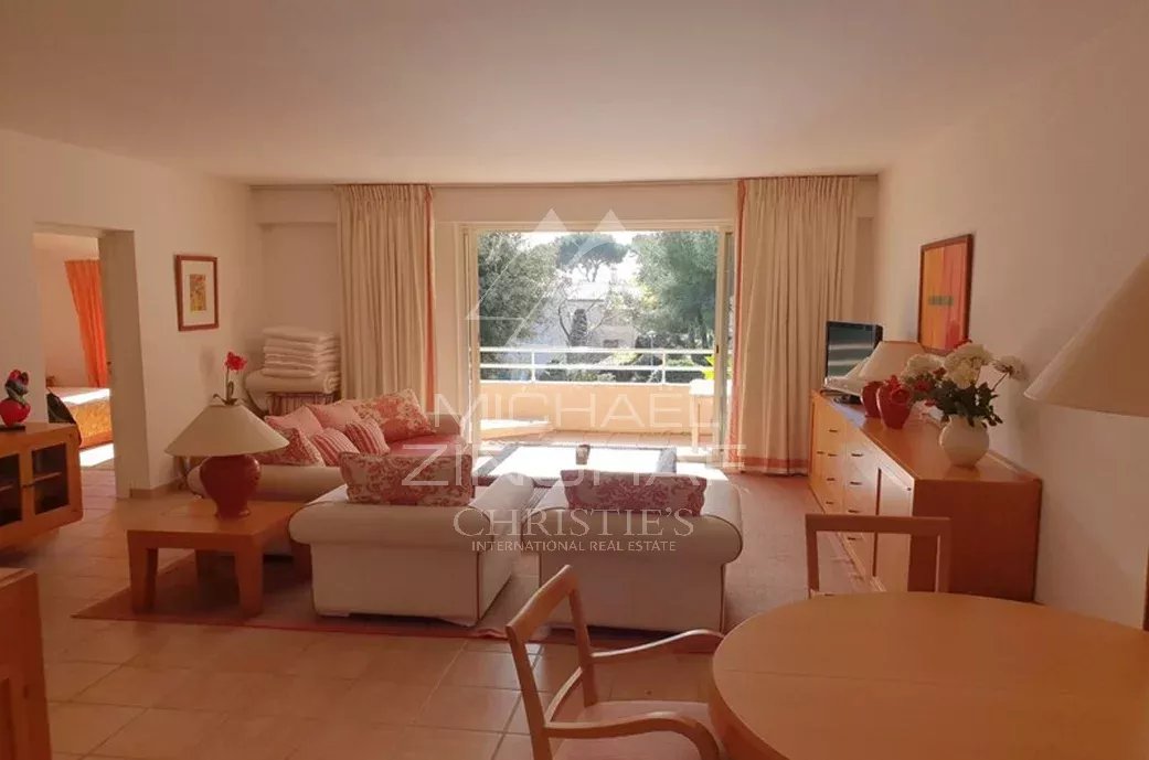 2 Bedroom Apartment/Flat's Image 7
