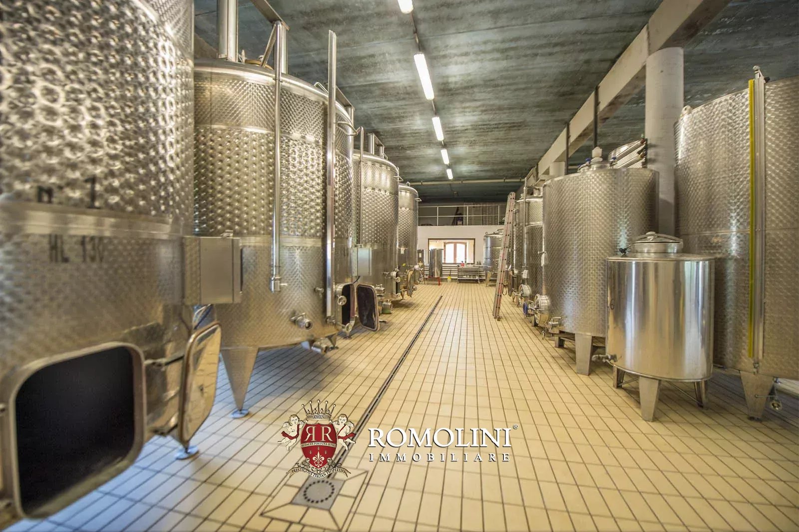 20 Bedroom Vineyard's Image 65