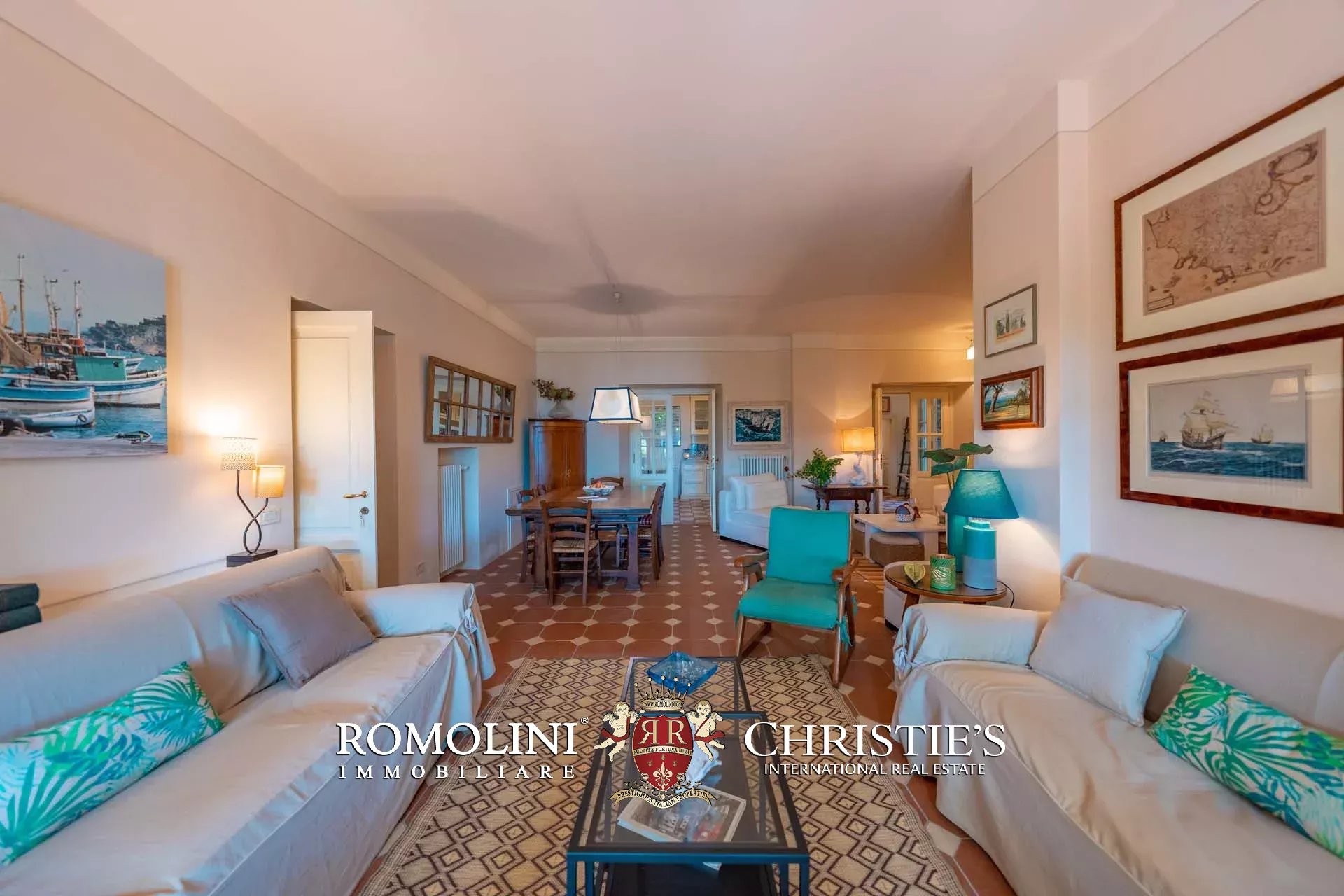 11 Bedroom Villa/Townhouse's Image 59