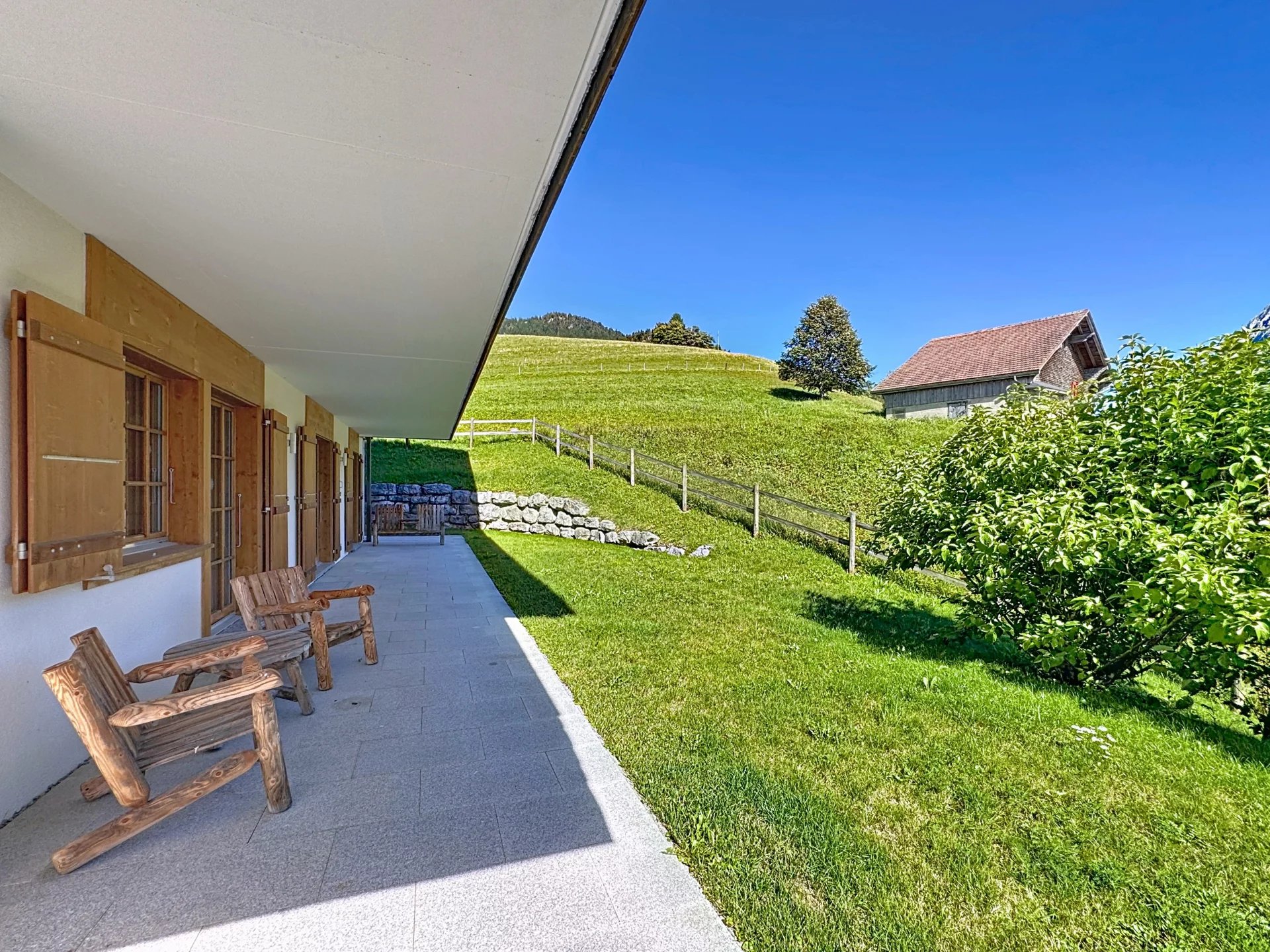 Magnifique appartement de 4,5 pièces avec grande terrasse à Château-d’Oex