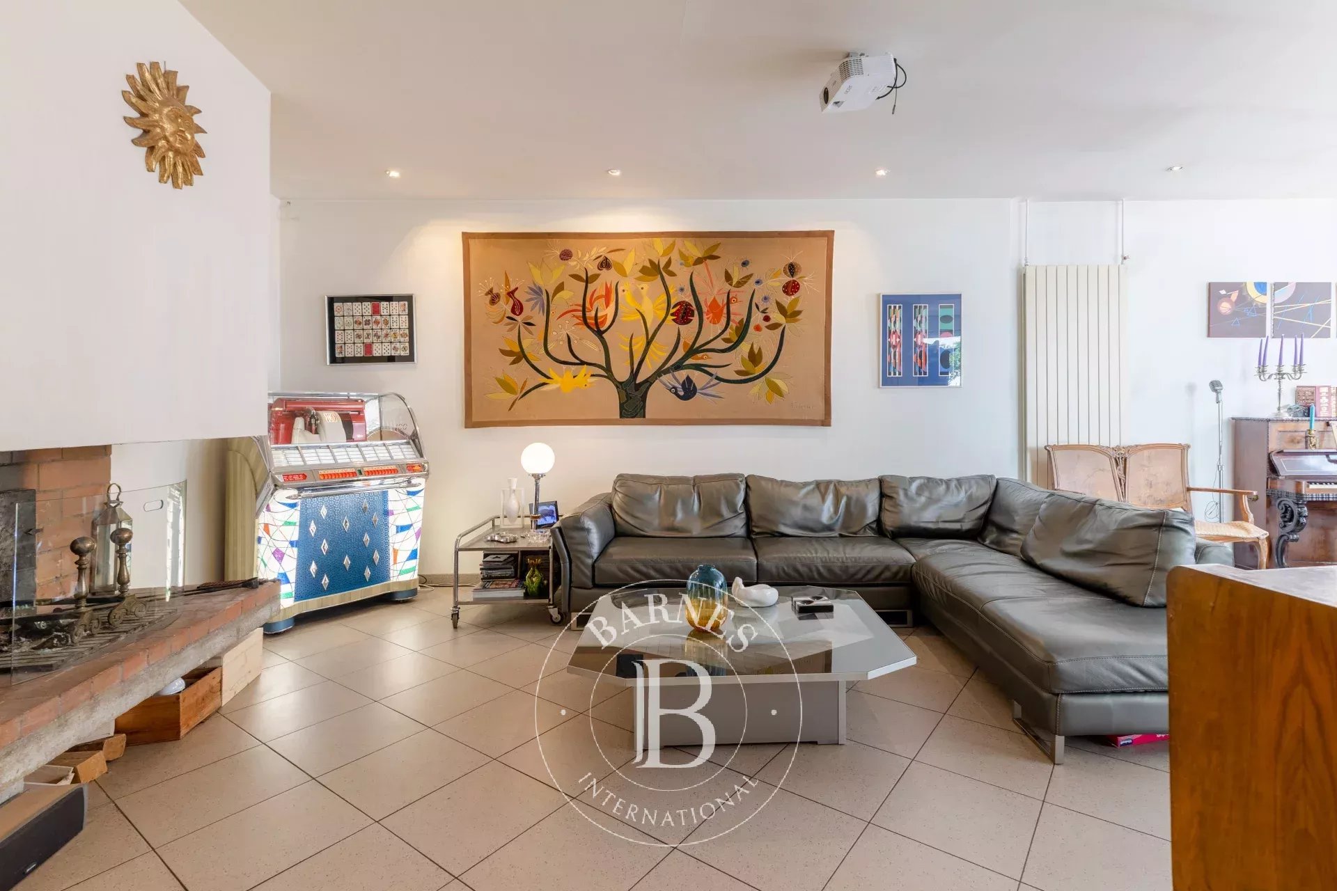 Ev Issy-les-Moulineaux