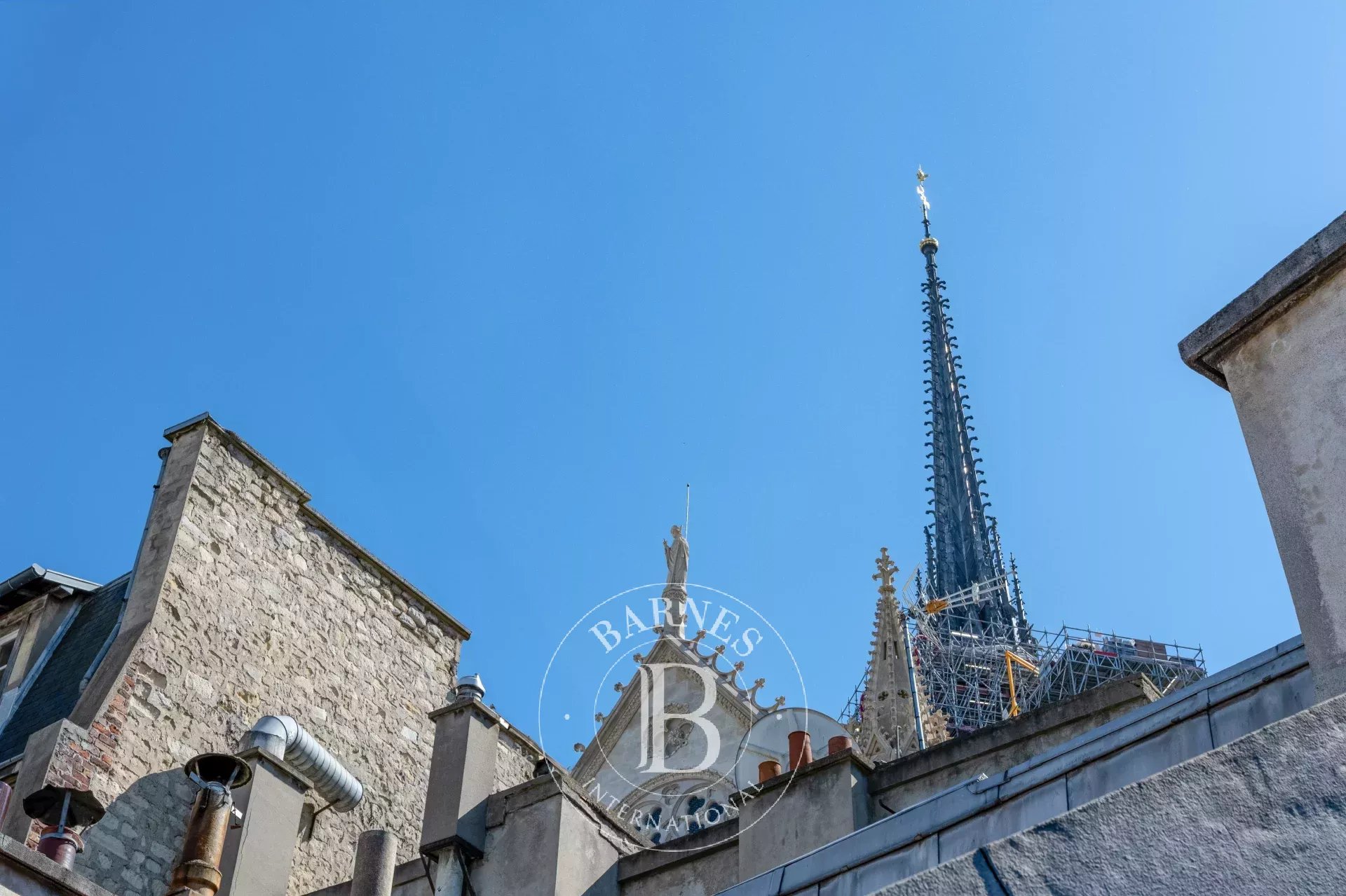 Daire Paris 4ème - picture 23