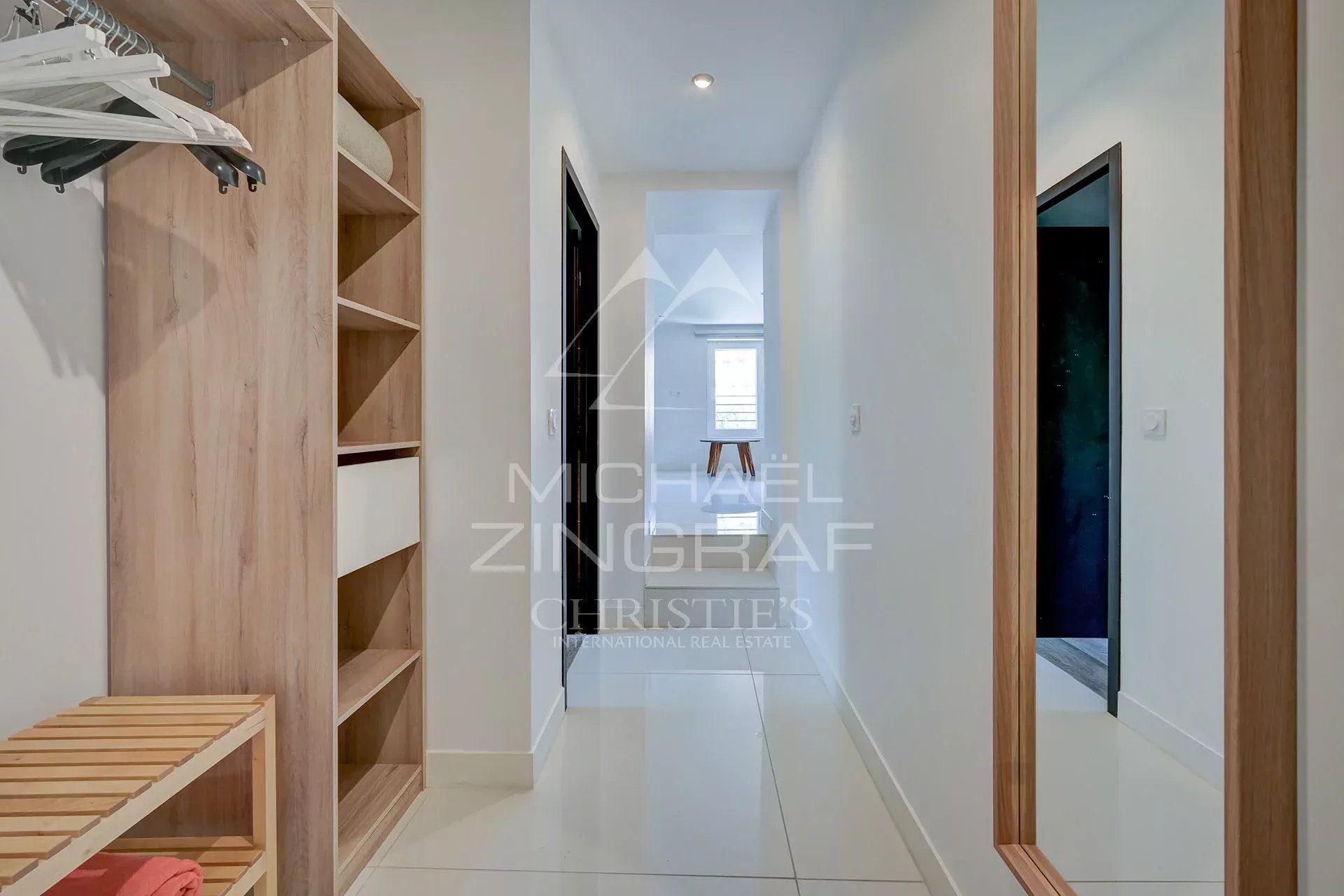8 Bedroom Villa/Townhouse's Image 12
