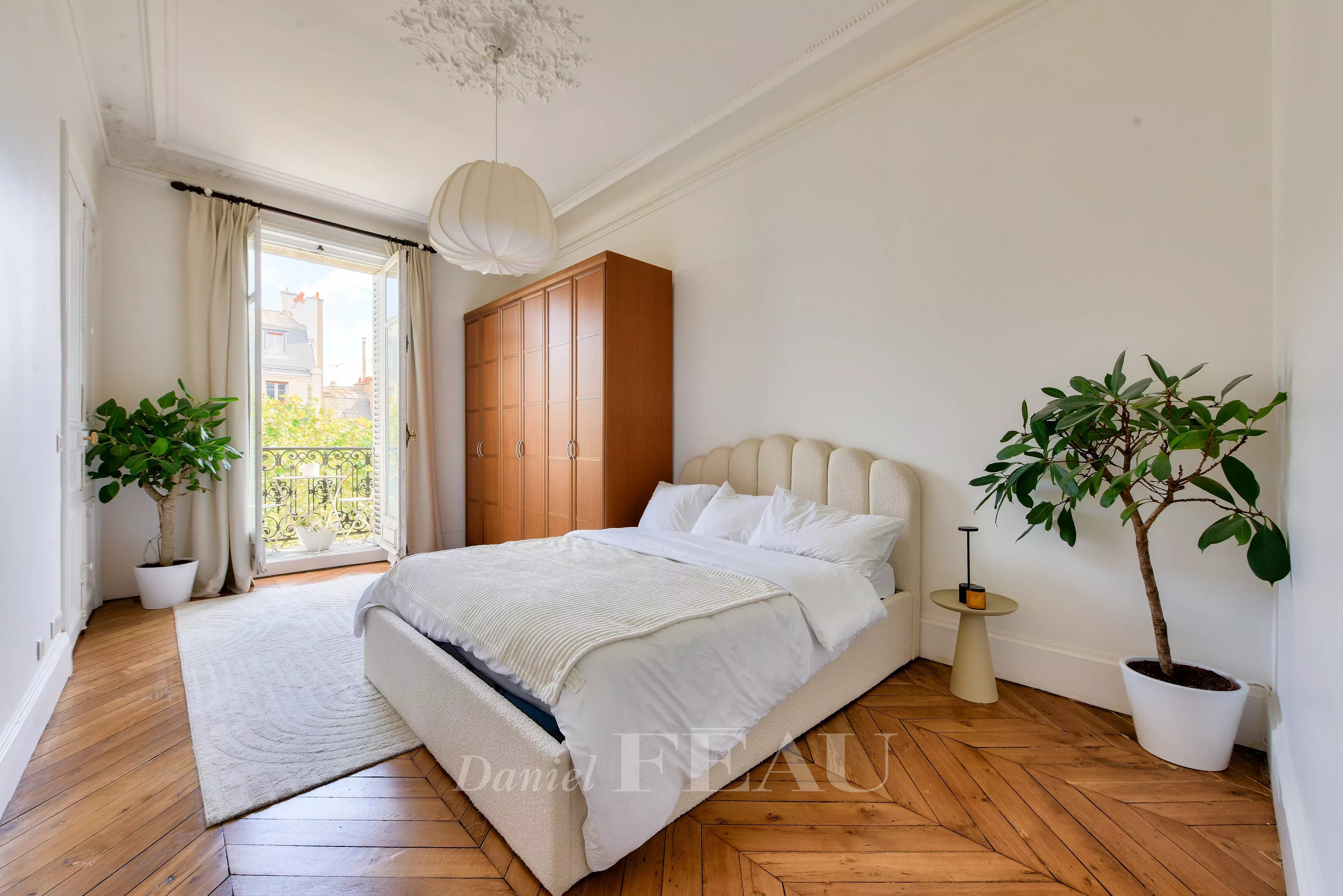 Location Appartement Paris 8ème