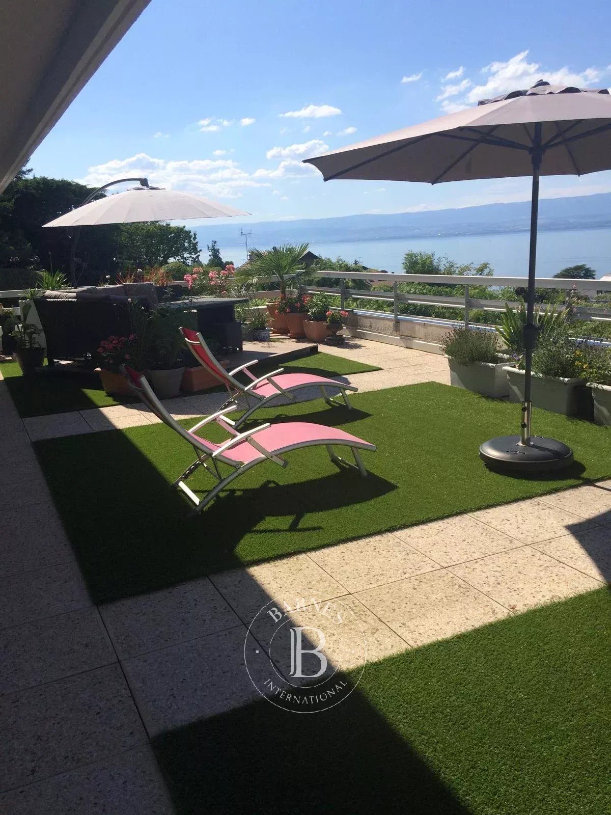 Appartement Évian-les-Bains  -  ref 83566503 (picture 1)