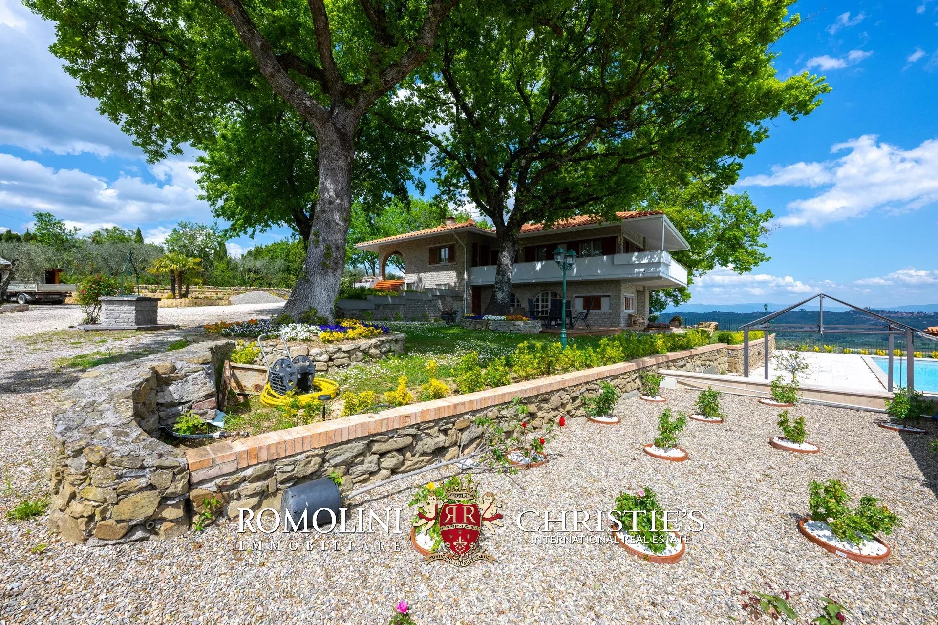 6 Bedroom Villa/Townhouse's Image 30