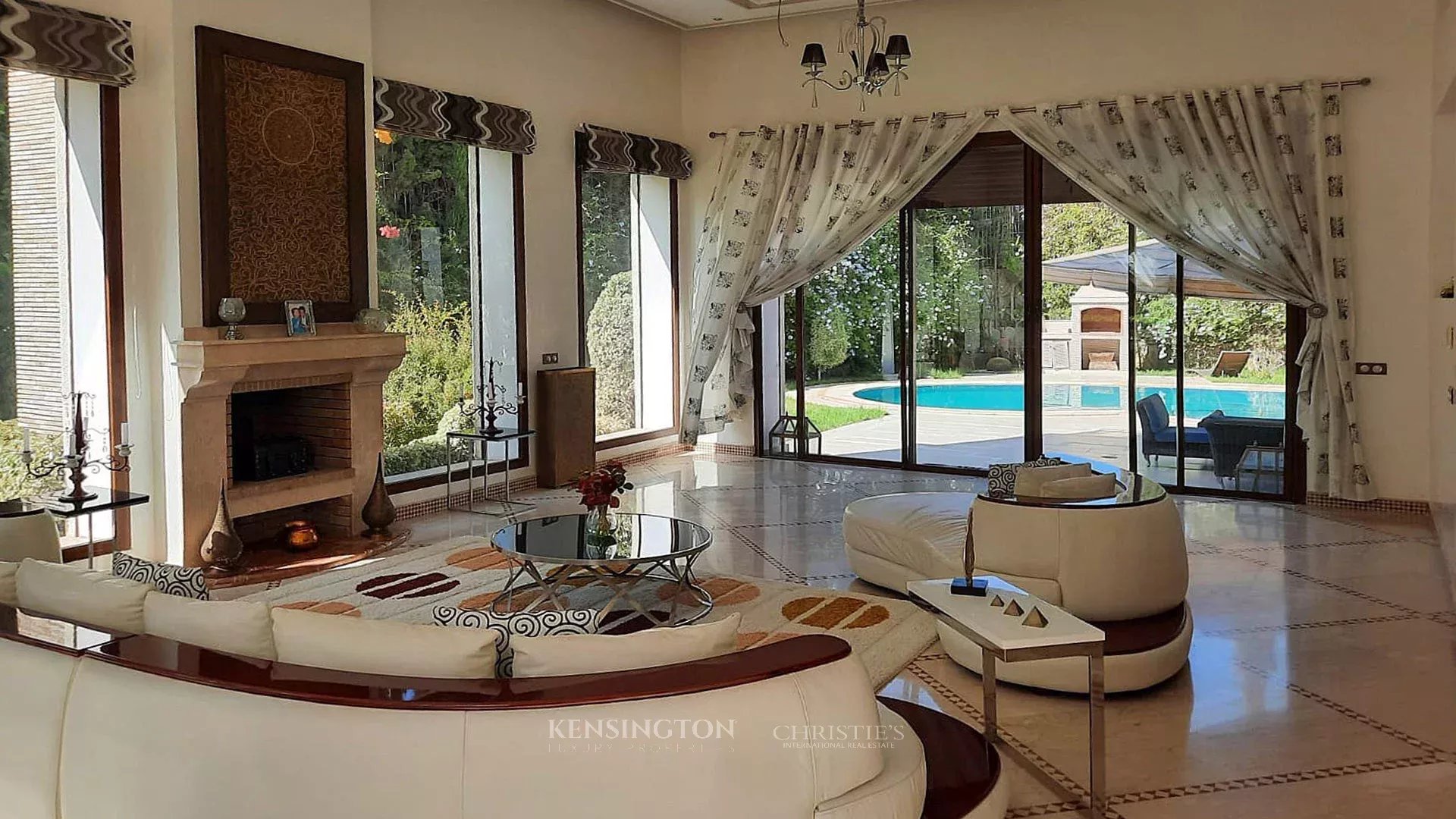 4 Bedroom Villa/Townhouse's Image 5