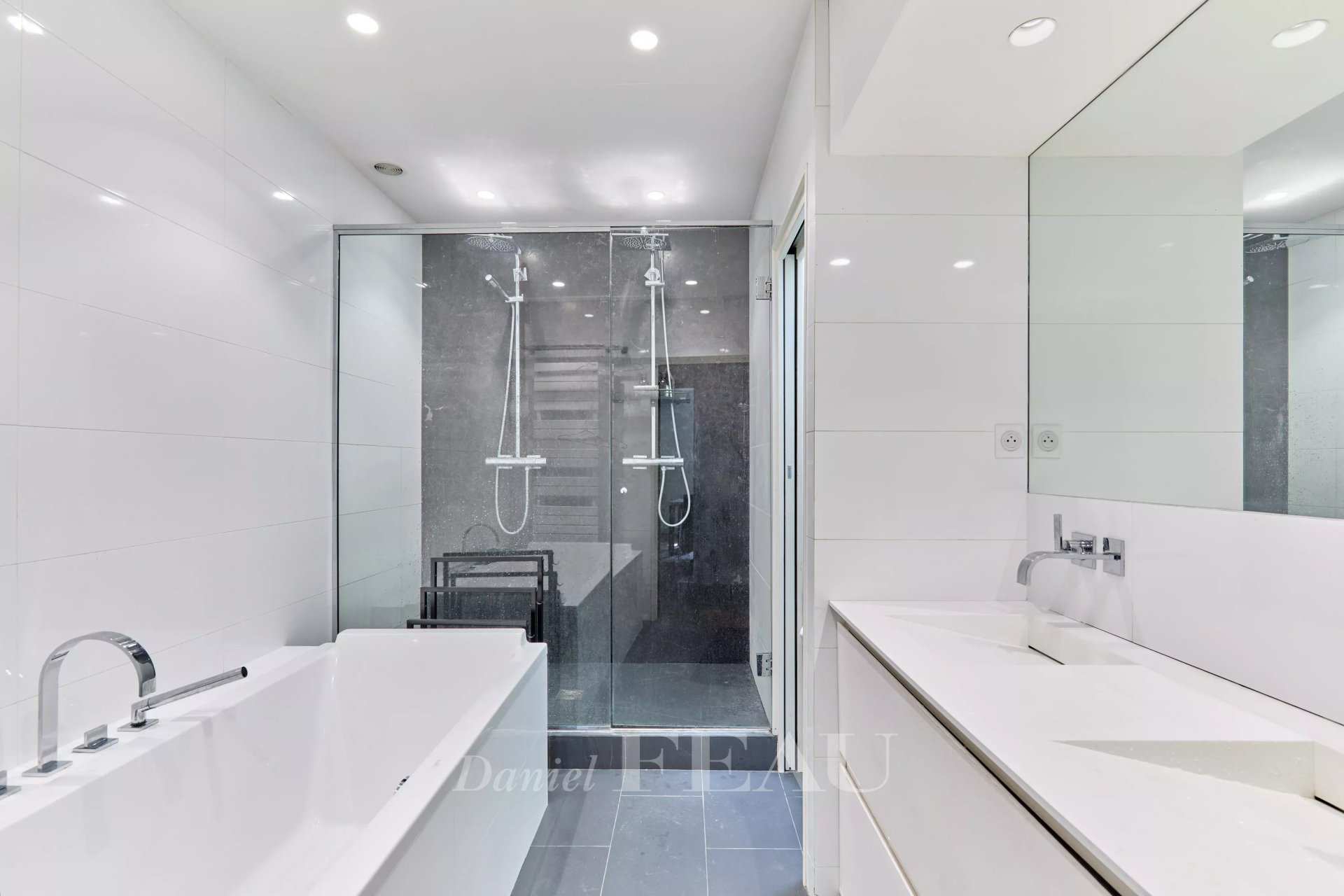 2 Bedroom Apartment/Flat's Image 7