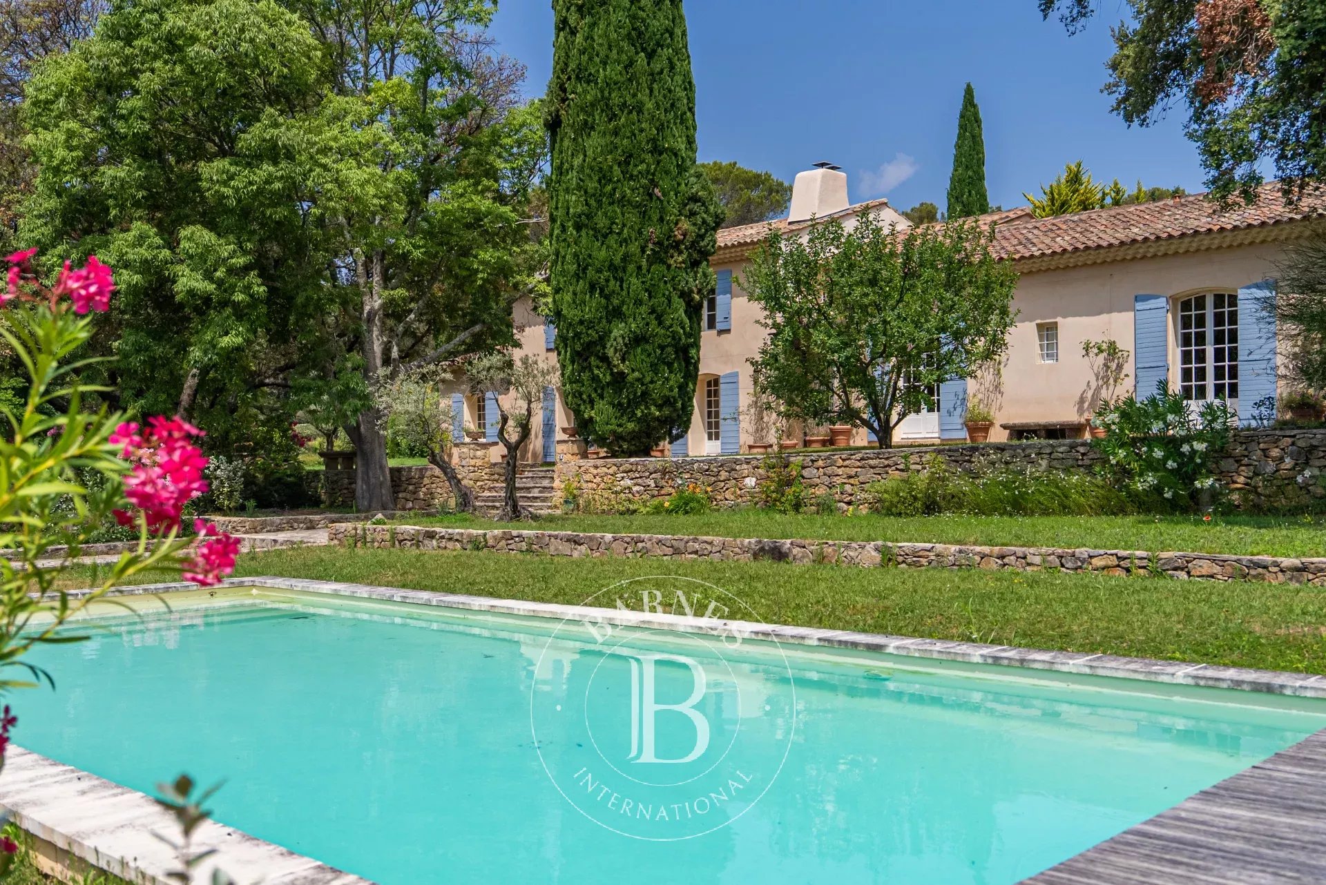 NEAR AIX‑EN‑PROVENCE – PRESTIGIOUS BASTIDE 306 sqm • 6 BEDROOMS • POOL • QUIET • EXTENSION