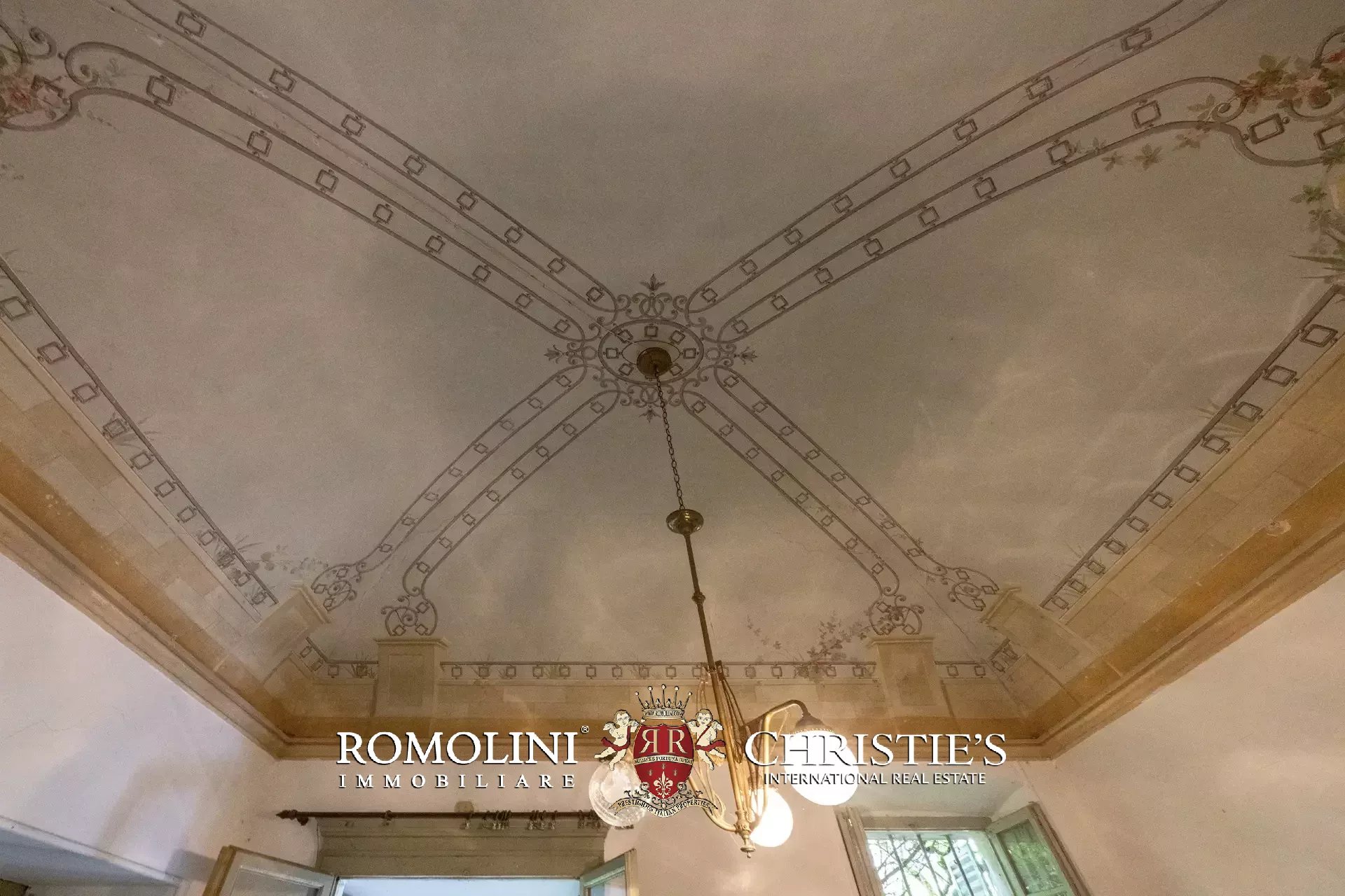 17 Bedroom Villa/Townhouse's Image 38
