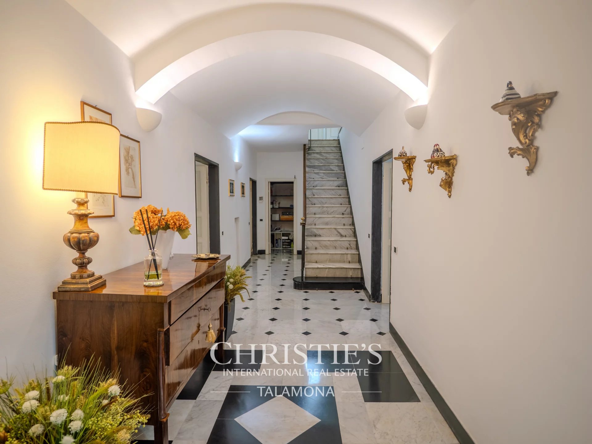 Villa/Townhouse's Image 6