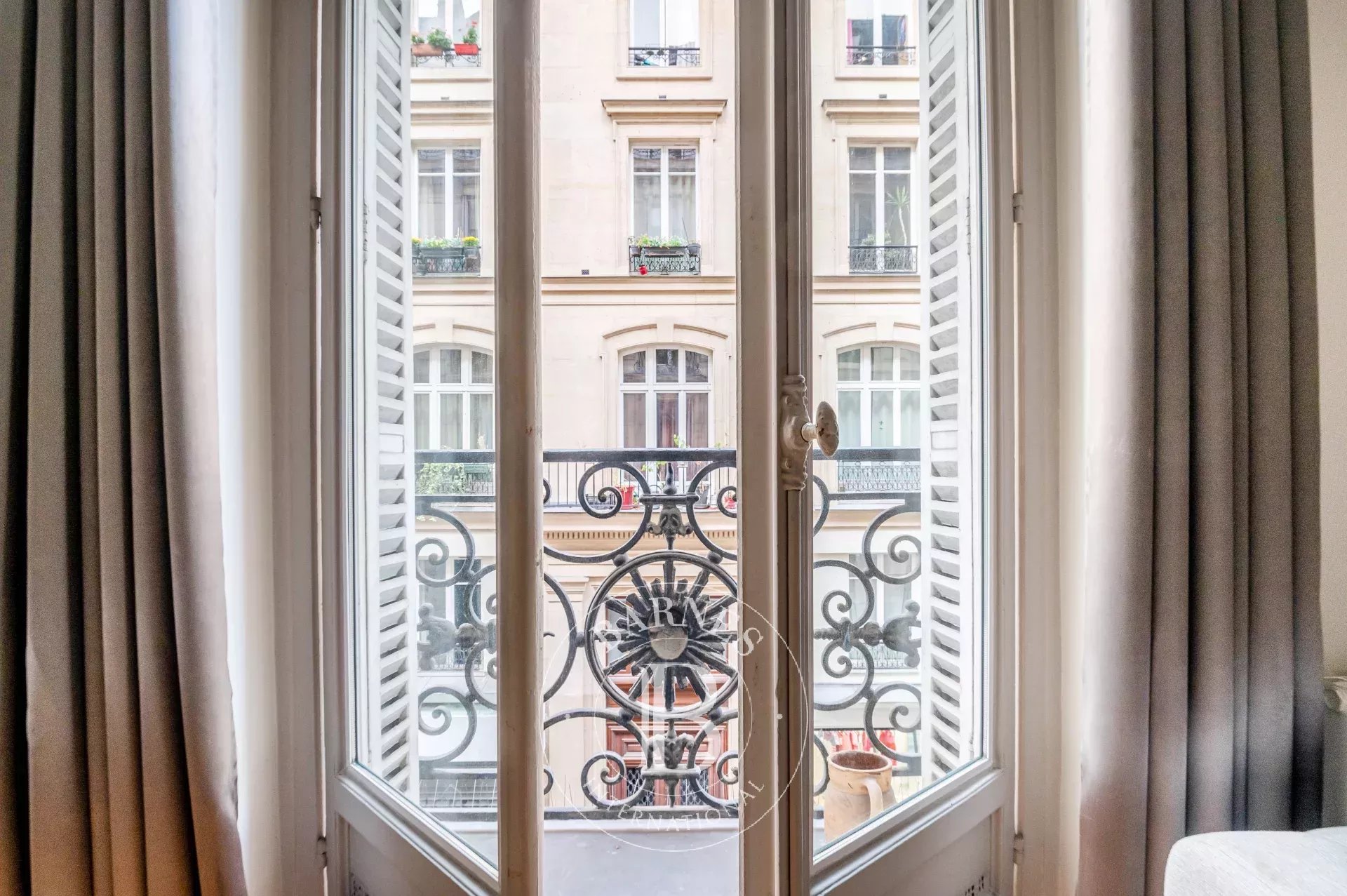 Daire Paris 1er - picture 13