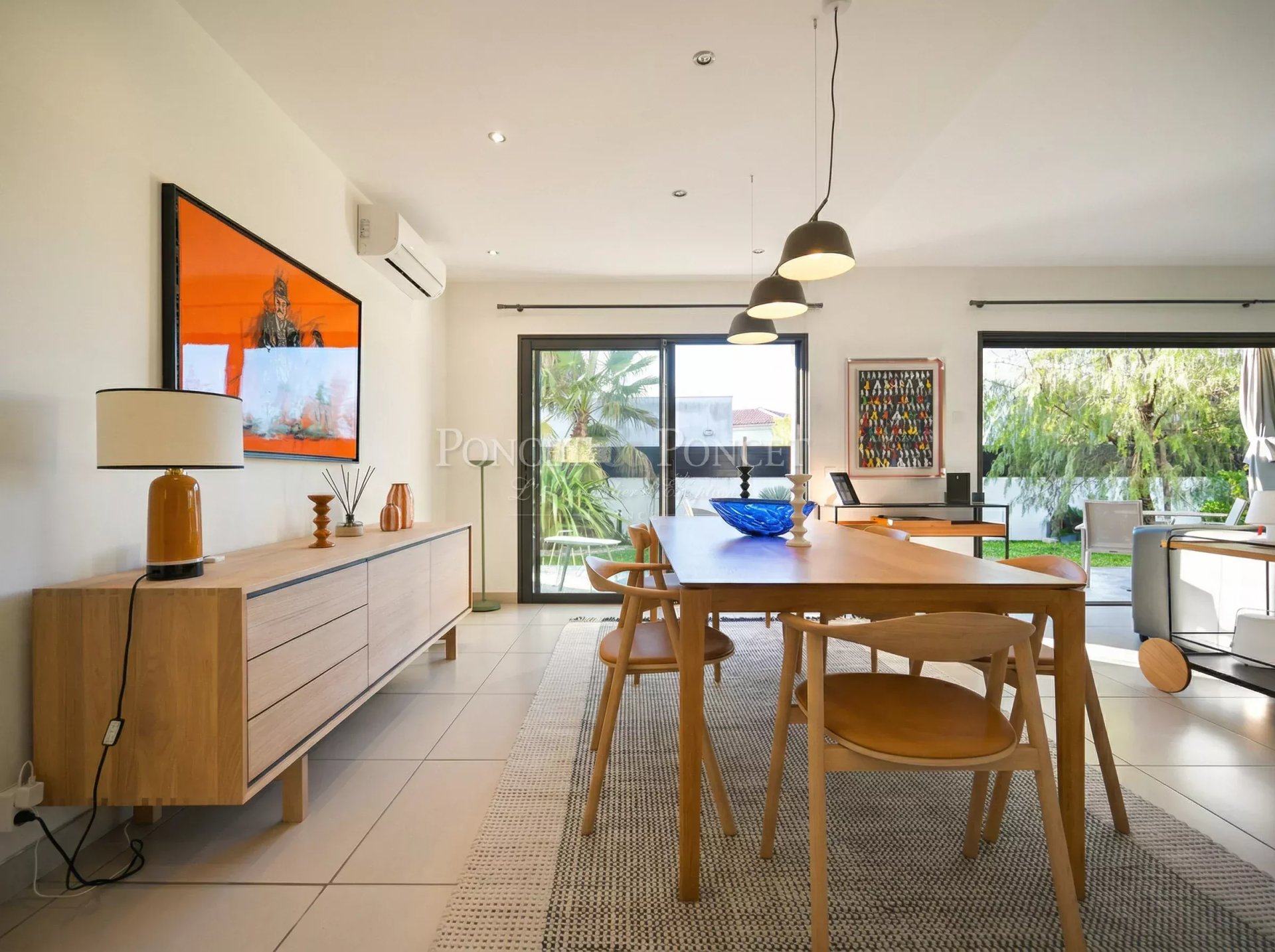 4 Bedroom Villa/Townhouse's Image 3