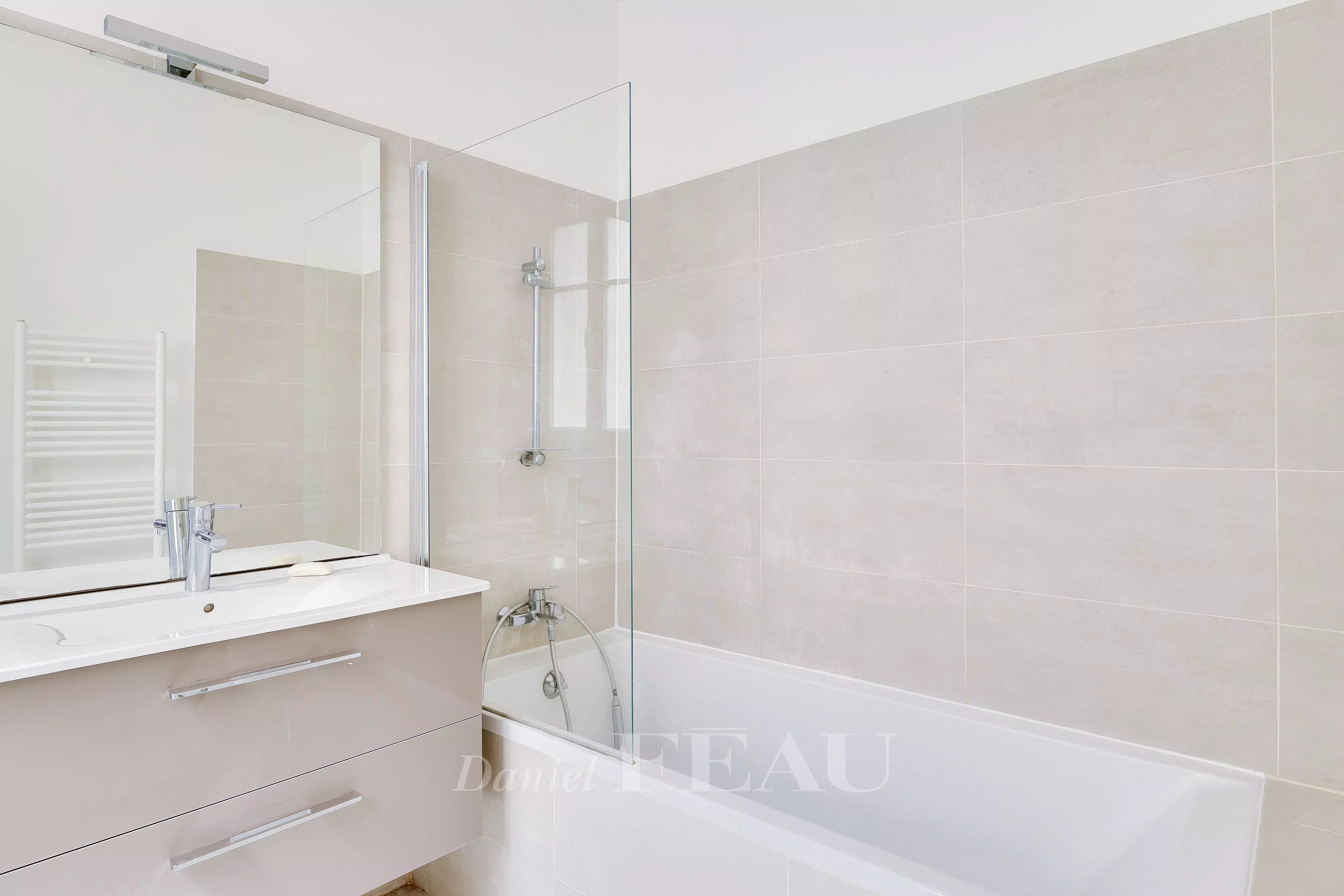 Location Appartement Paris 16ème