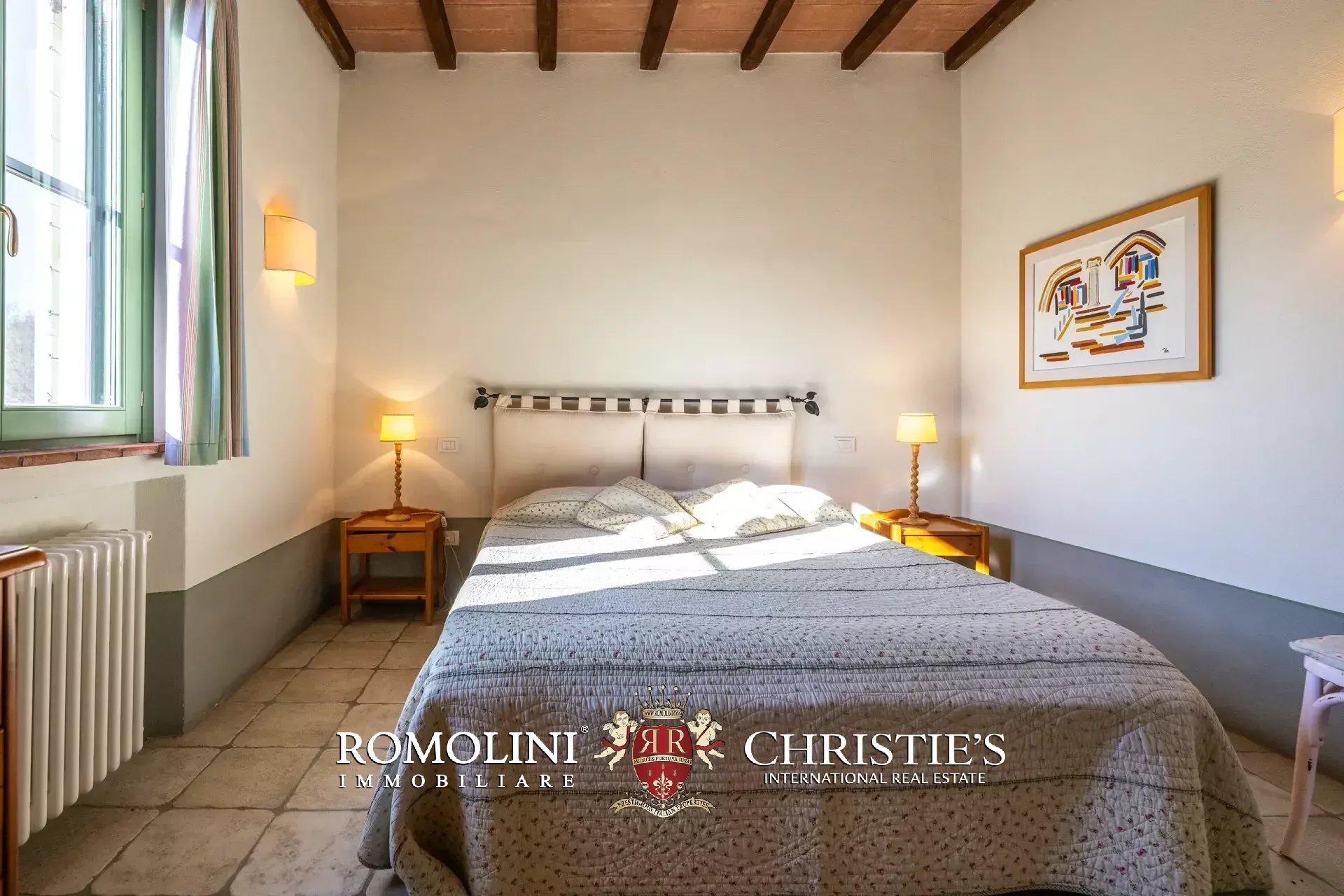 6 Bedroom Villa/Townhouse's Image 37