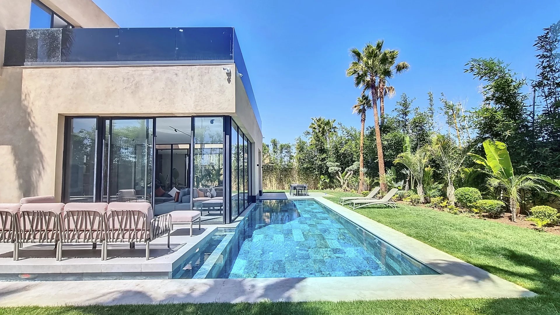 Villa contemporaine 4 chambres Titrée
