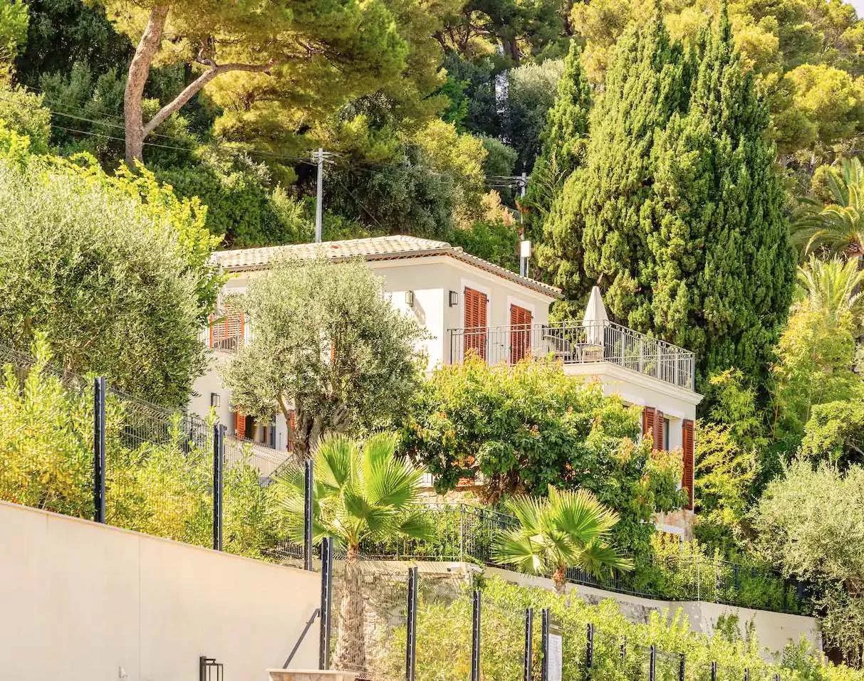 Villa Aurora - Renovated sea-view villa with heated pool