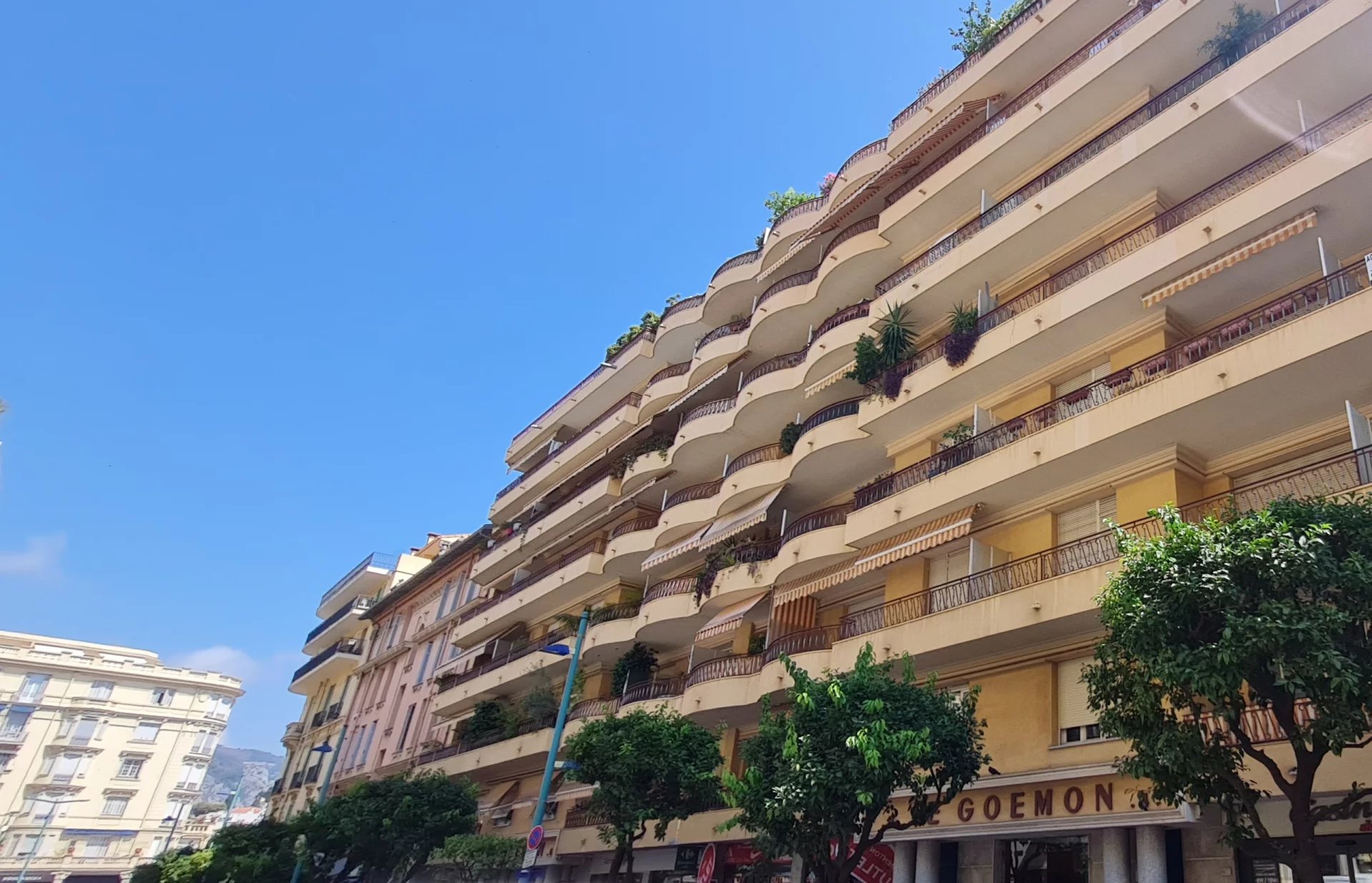 Agence immobilière de 