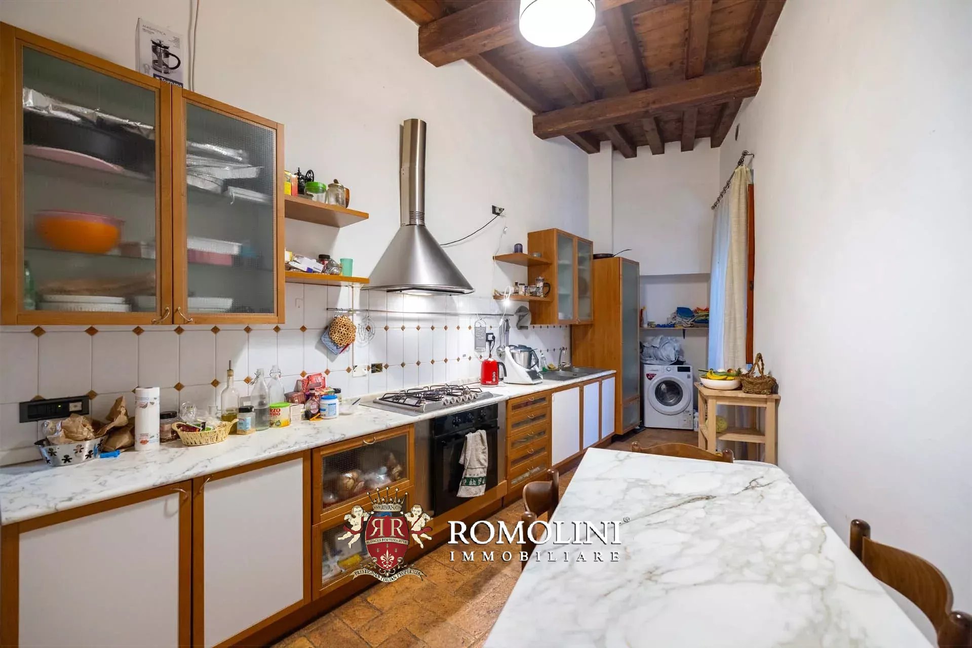 8 Bedroom Villa/Townhouse's Image 25
