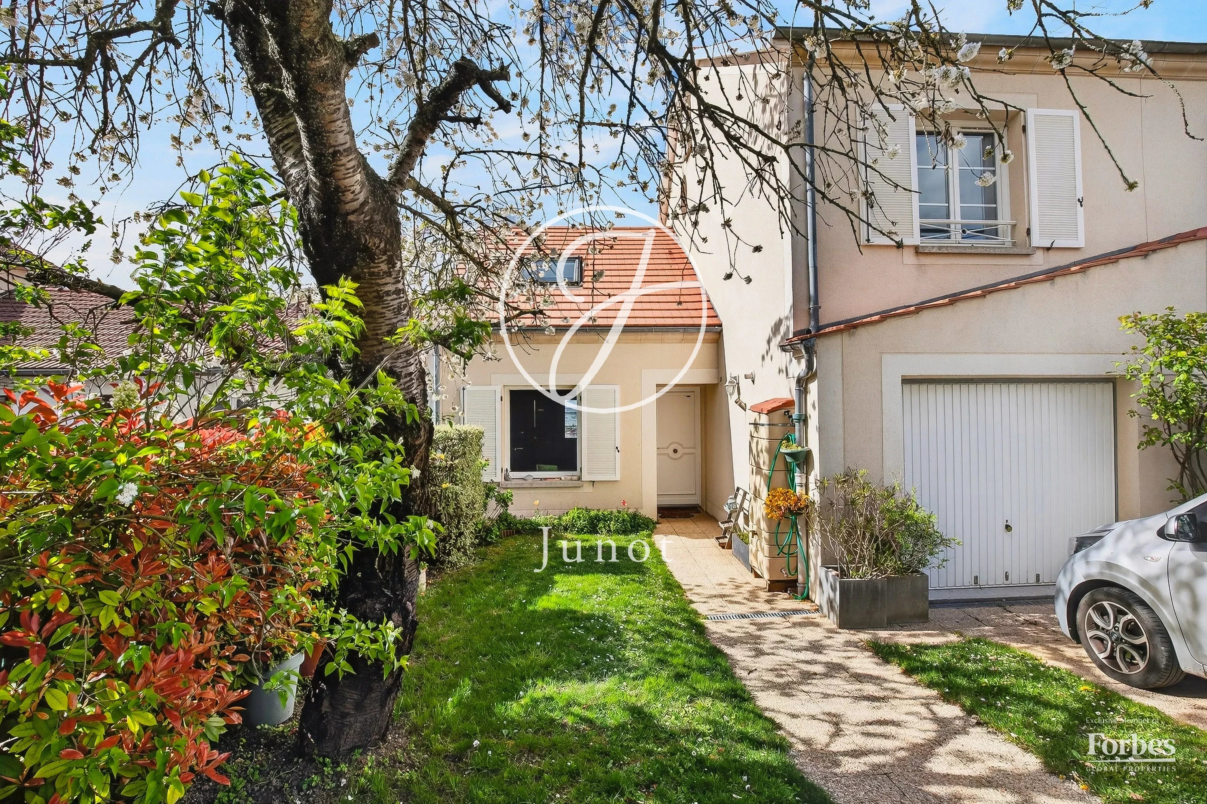 Rueil-Malmaison - COTEAUX - Maison à vendre - 4 chambres - 241,68 m²