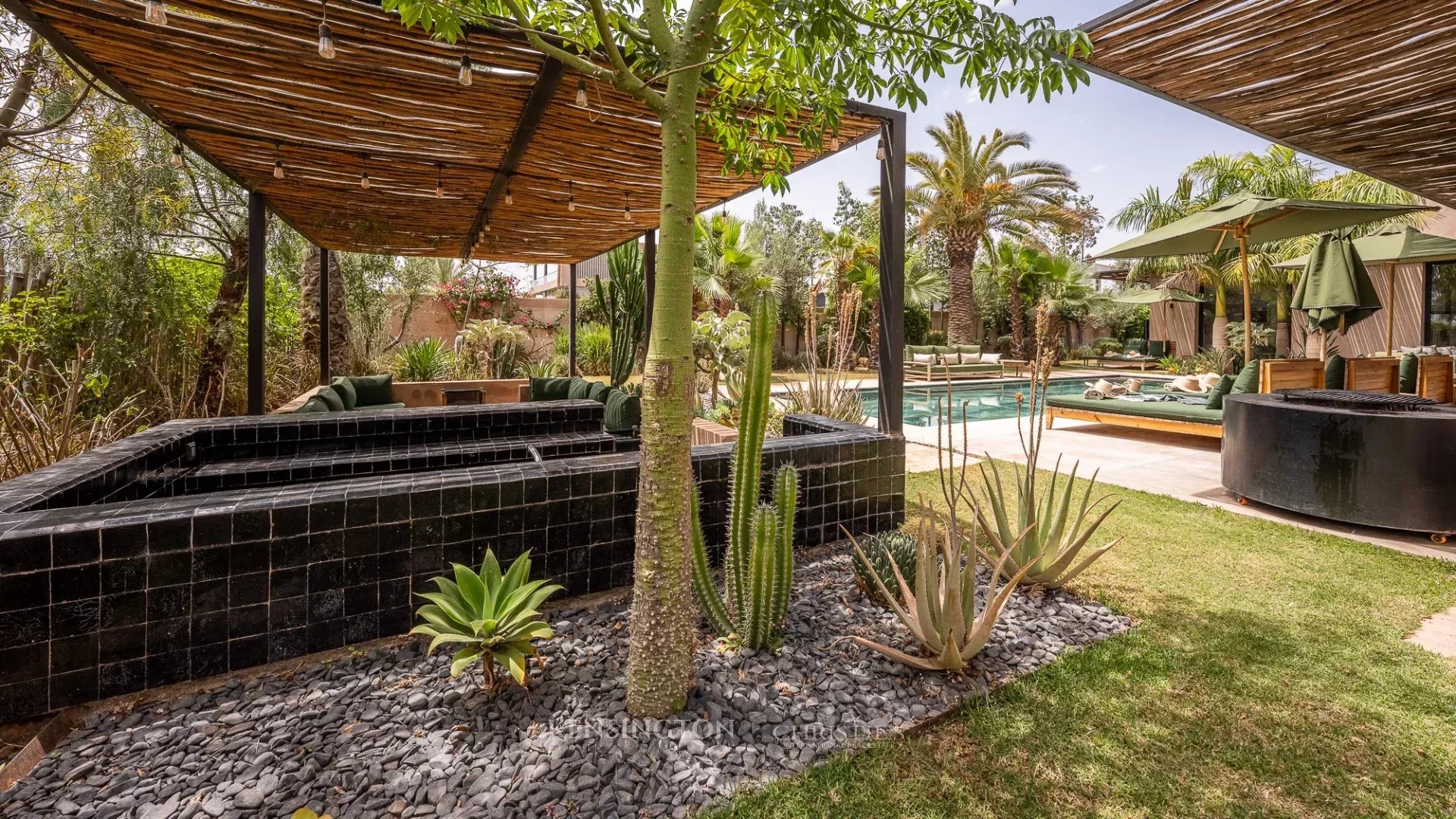 6 Bedroom Villa/Townhouse's Image 87