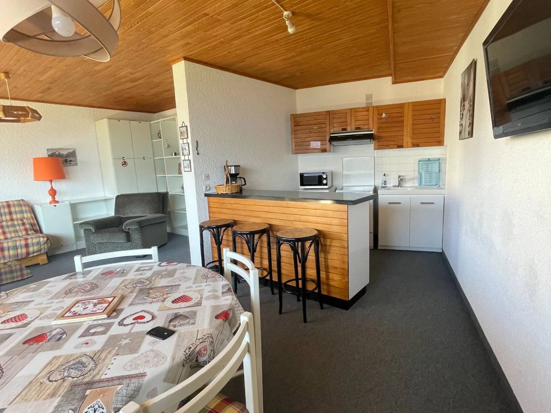 Midi N4 — Studio pour 4 personnes, au calme