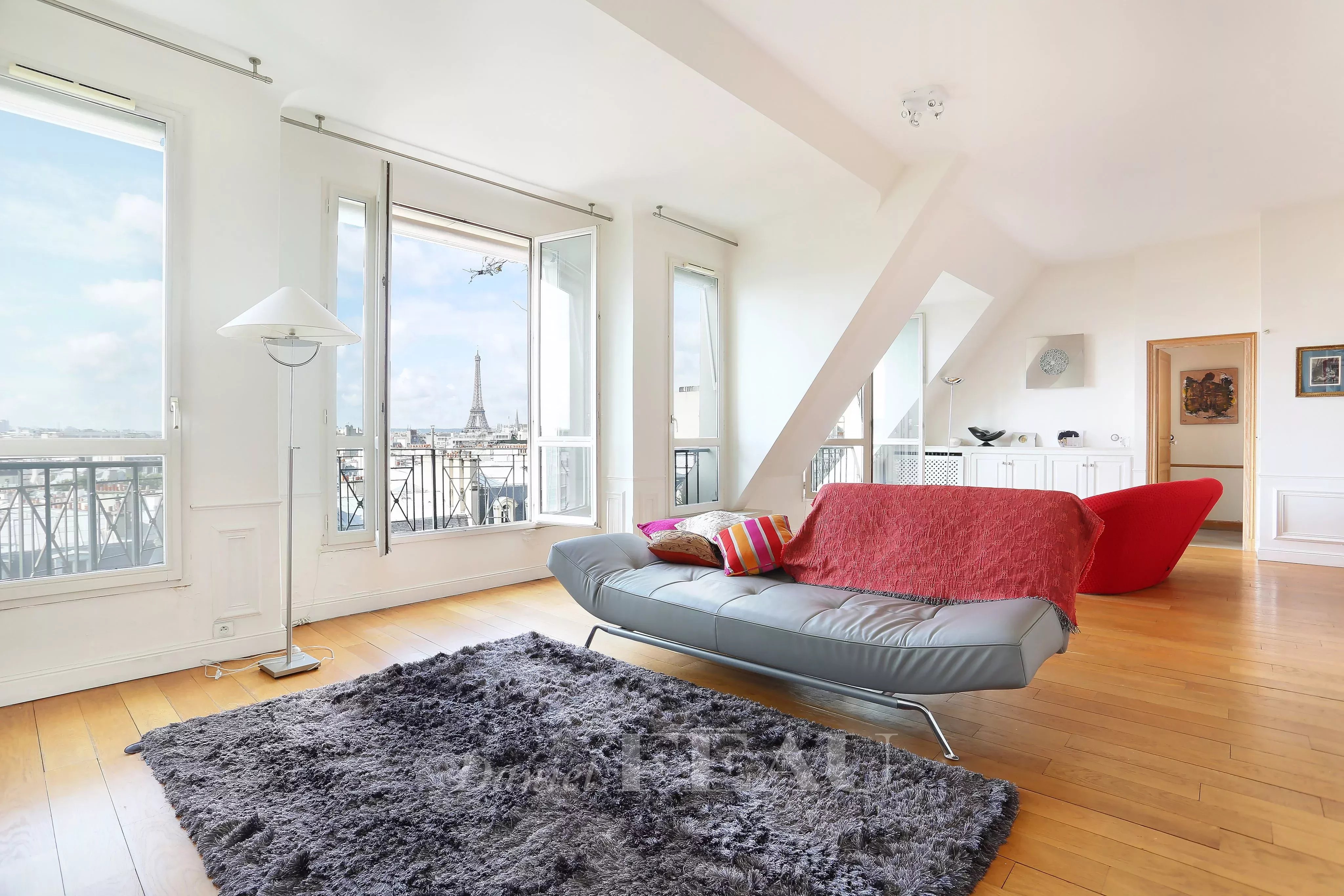 Location Appartement Paris 8ème