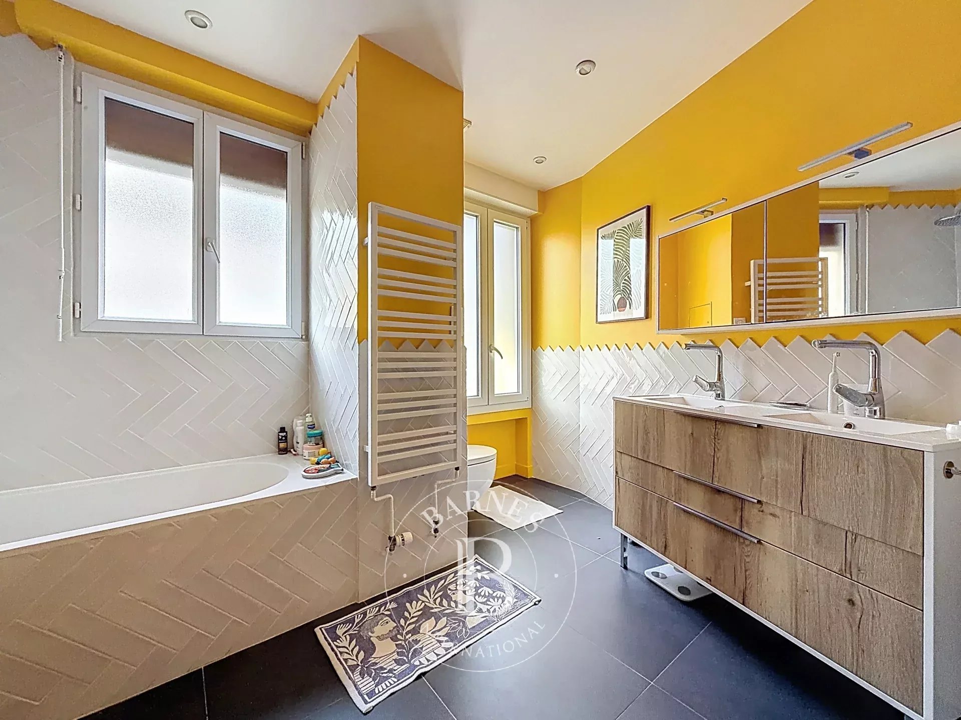 Paris  - Apartment 3 Bedrooms - picture 9